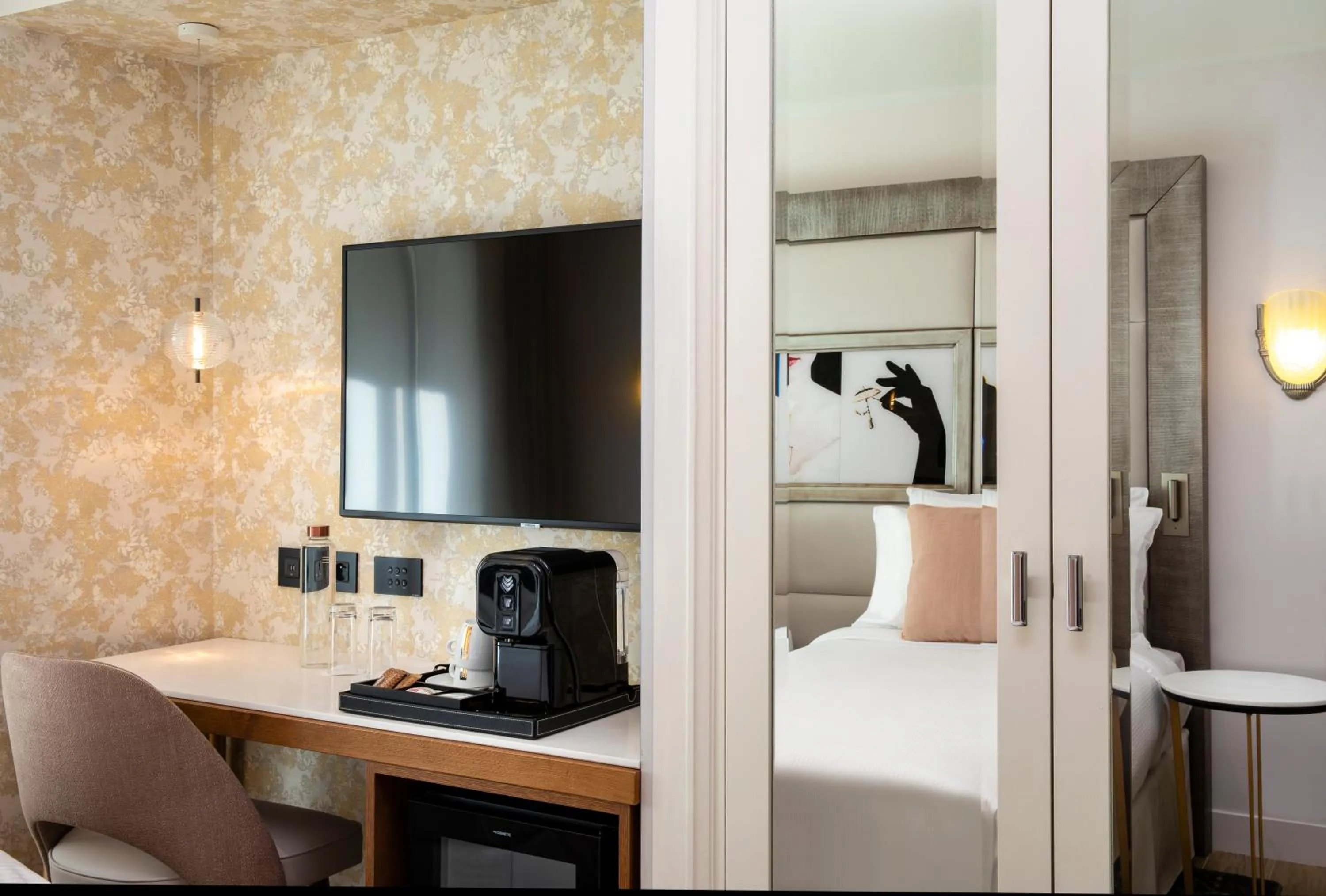 Hôtel des Champs-Elysées