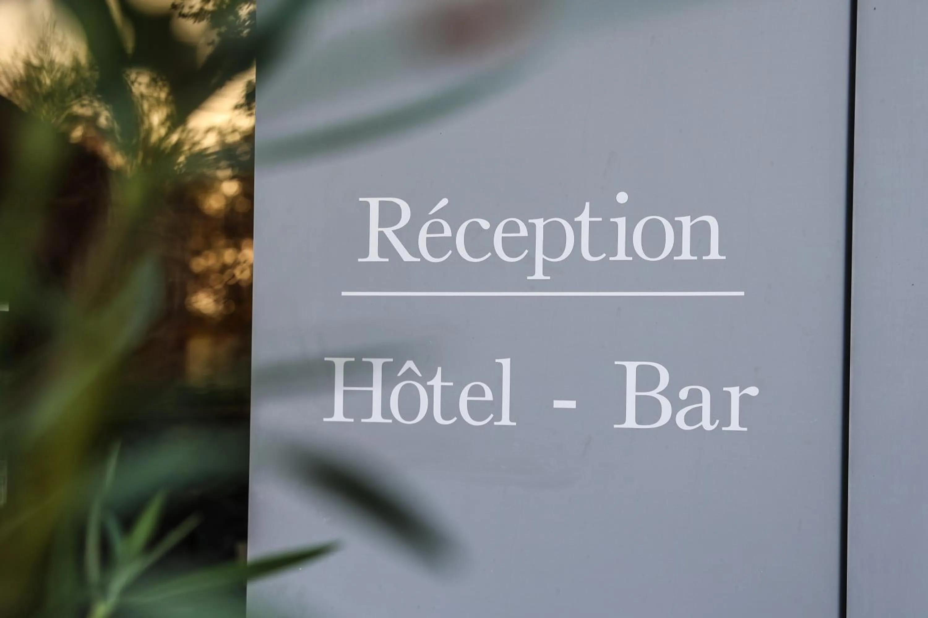 Property logo or sign in Hôtel Château de Lacan