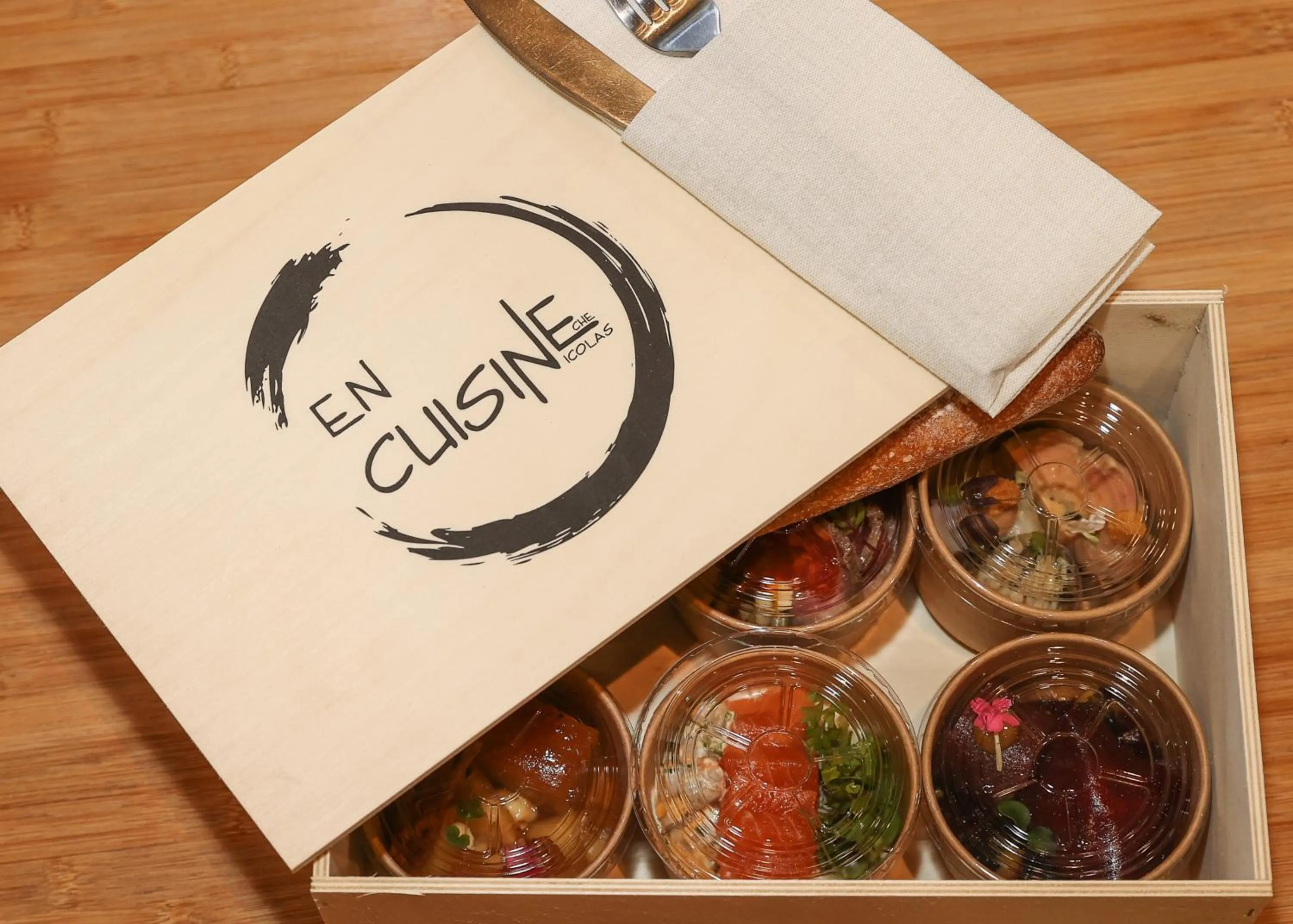 Lounge or bar in Hôtel Château de Lacan