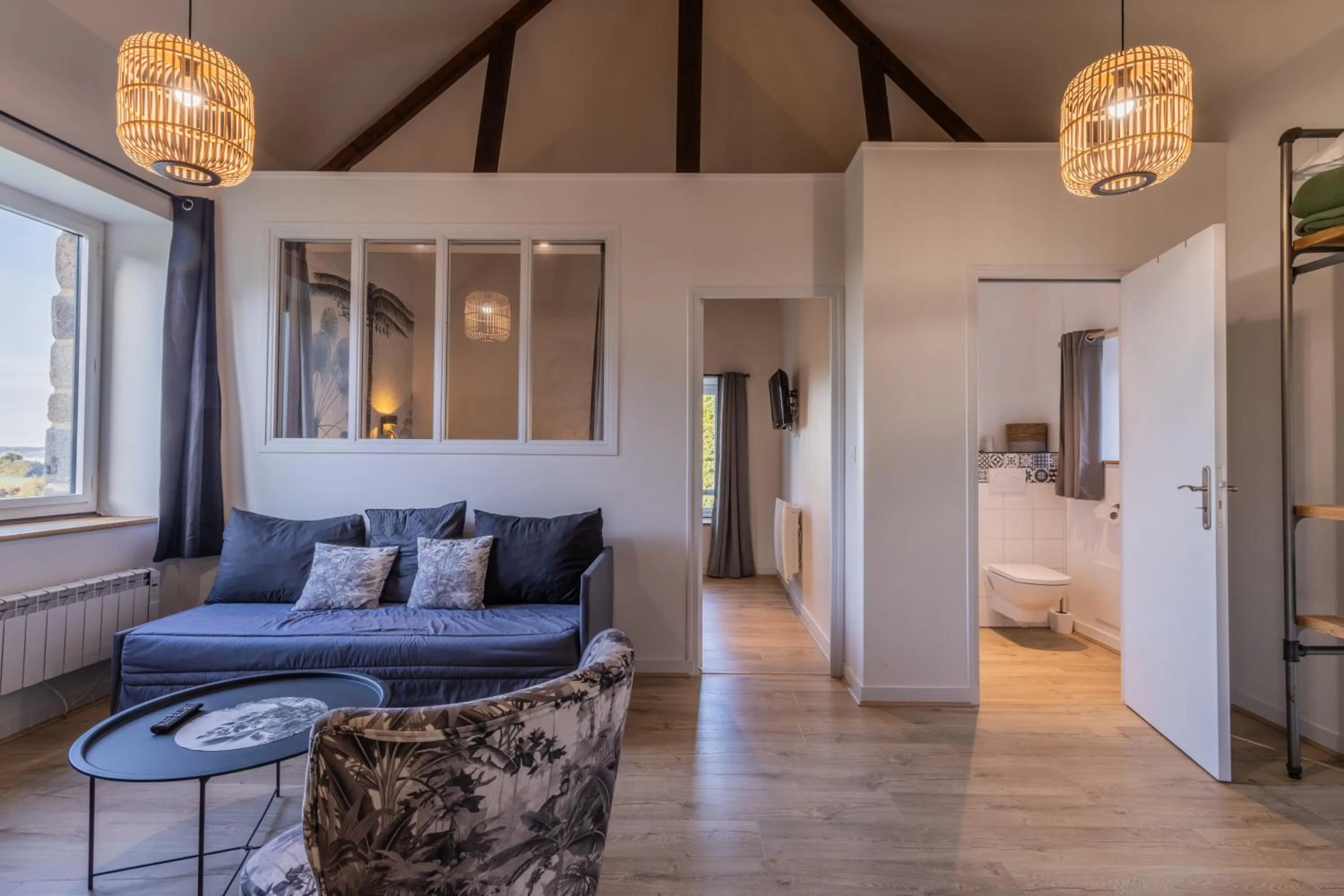 Photo of the whole room, Bed in Manoir De Rigourdaine