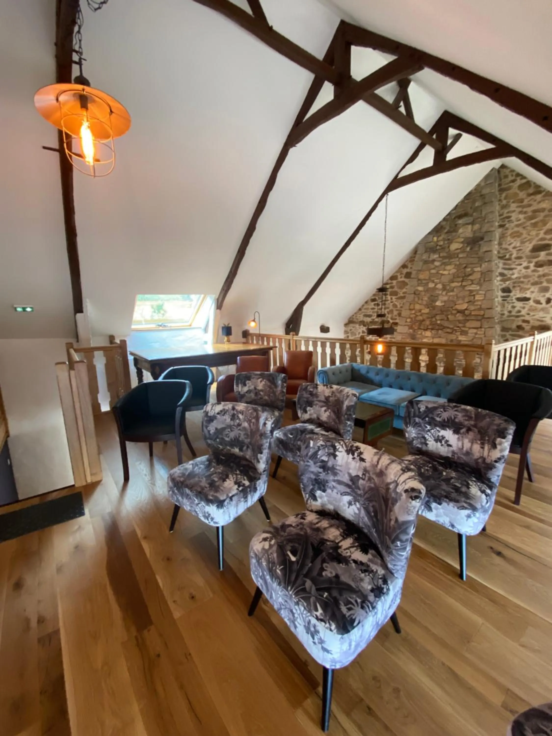 Business facilities in Manoir De Rigourdaine