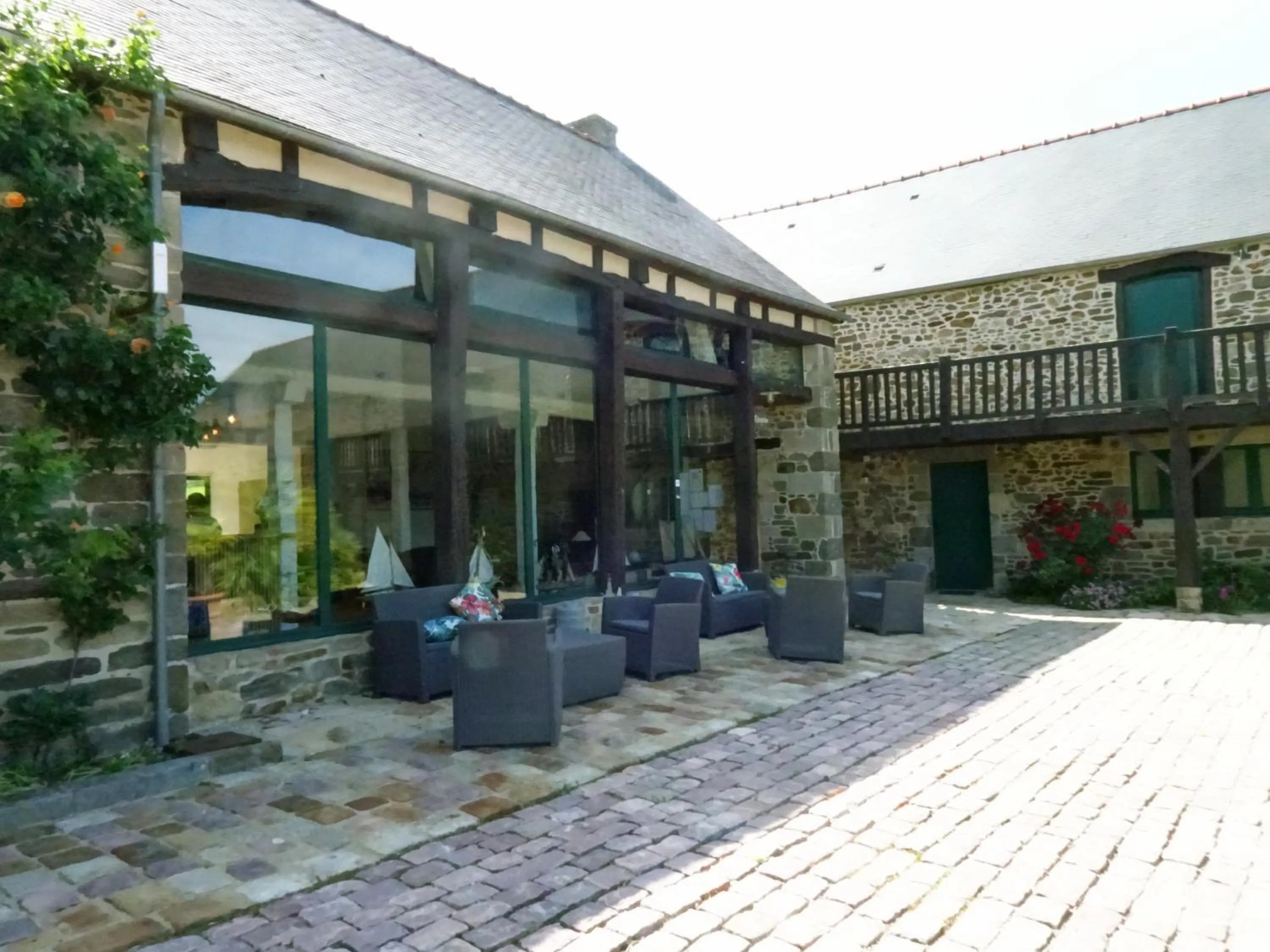 Balcony/Terrace in Manoir De Rigourdaine