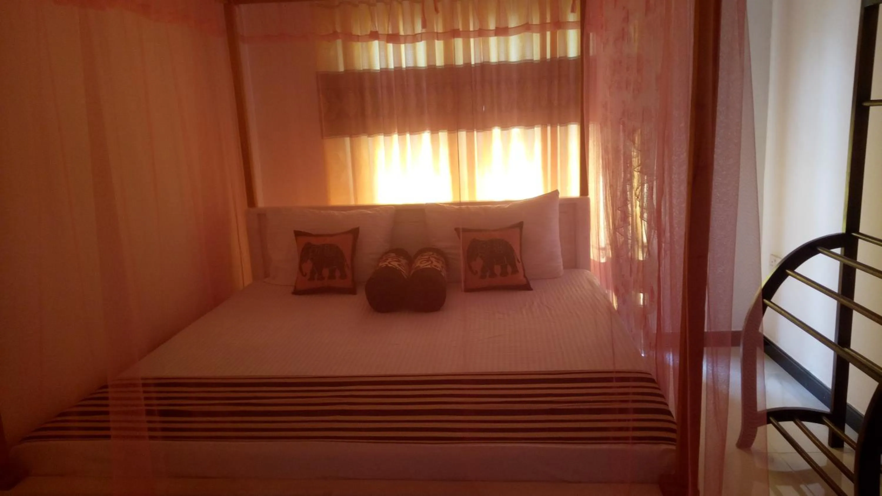 Bed in heritage thambapanni