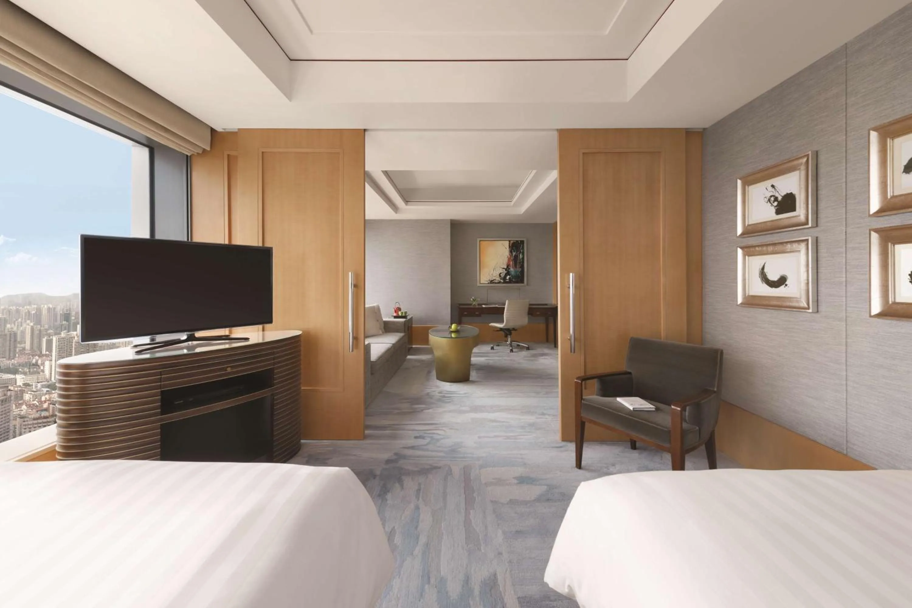 Photo of the whole room, Bed in Jing An Shangri-La