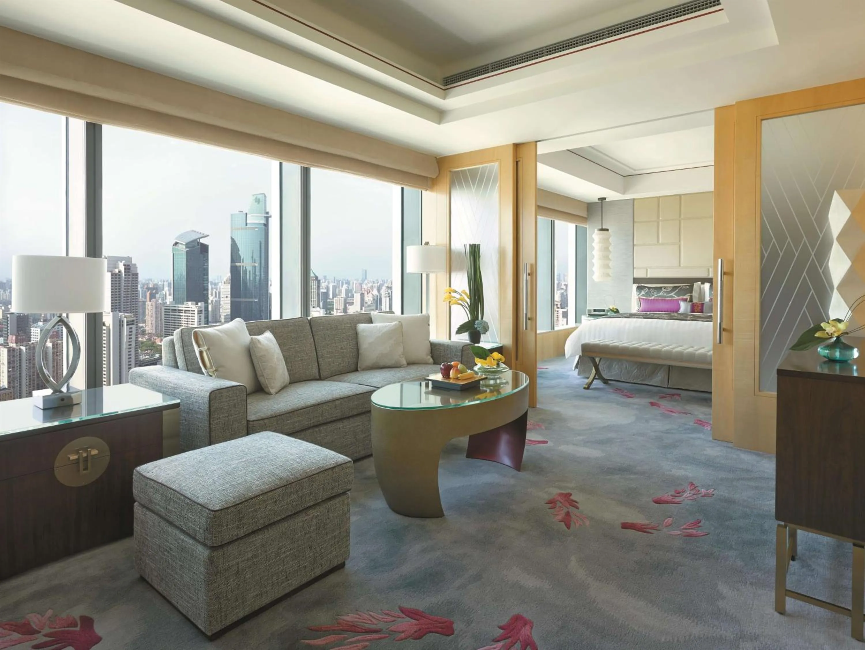 Photo of the whole room, Bed in Jing An Shangri-La