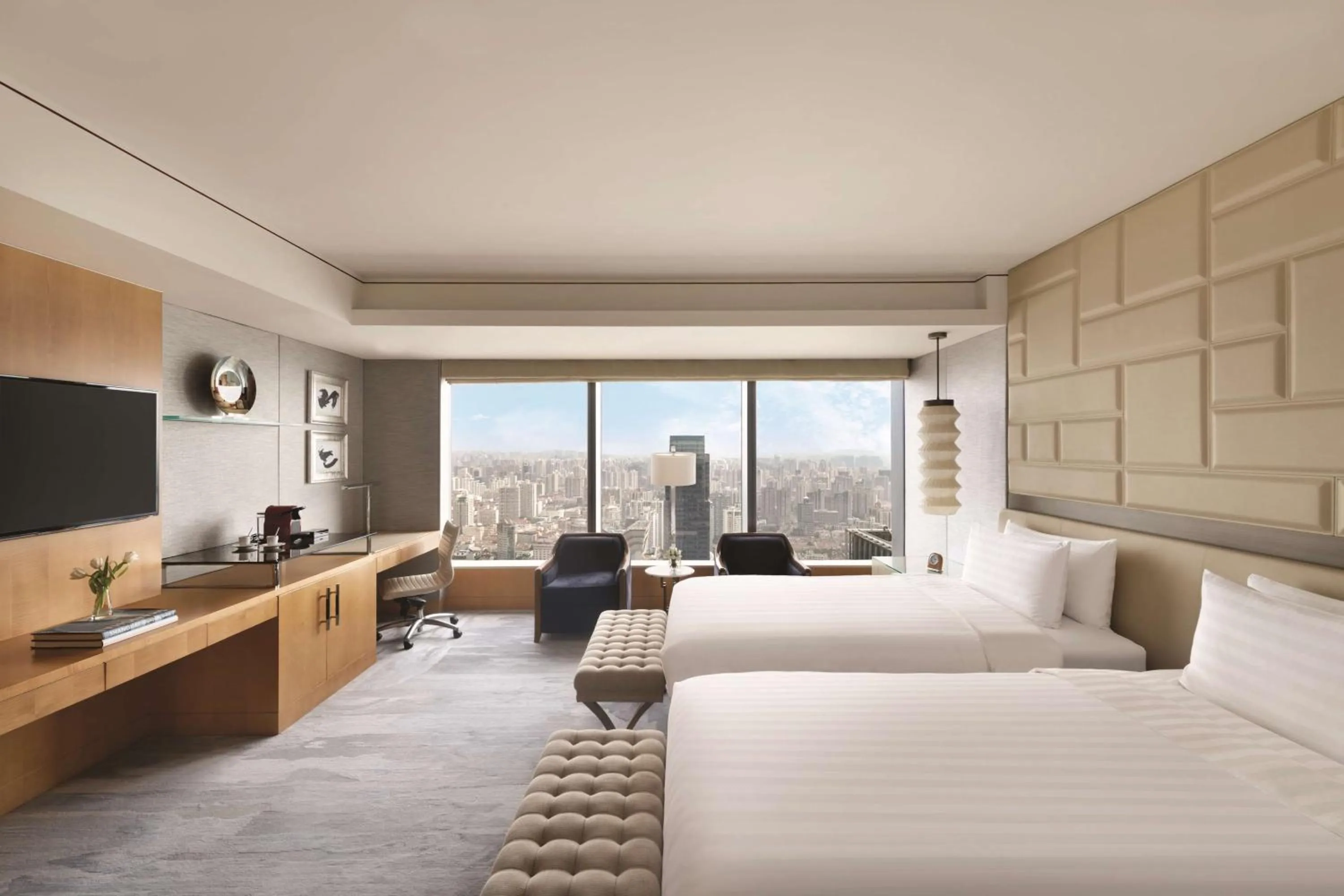 Photo of the whole room, Bed in Jing An Shangri-La