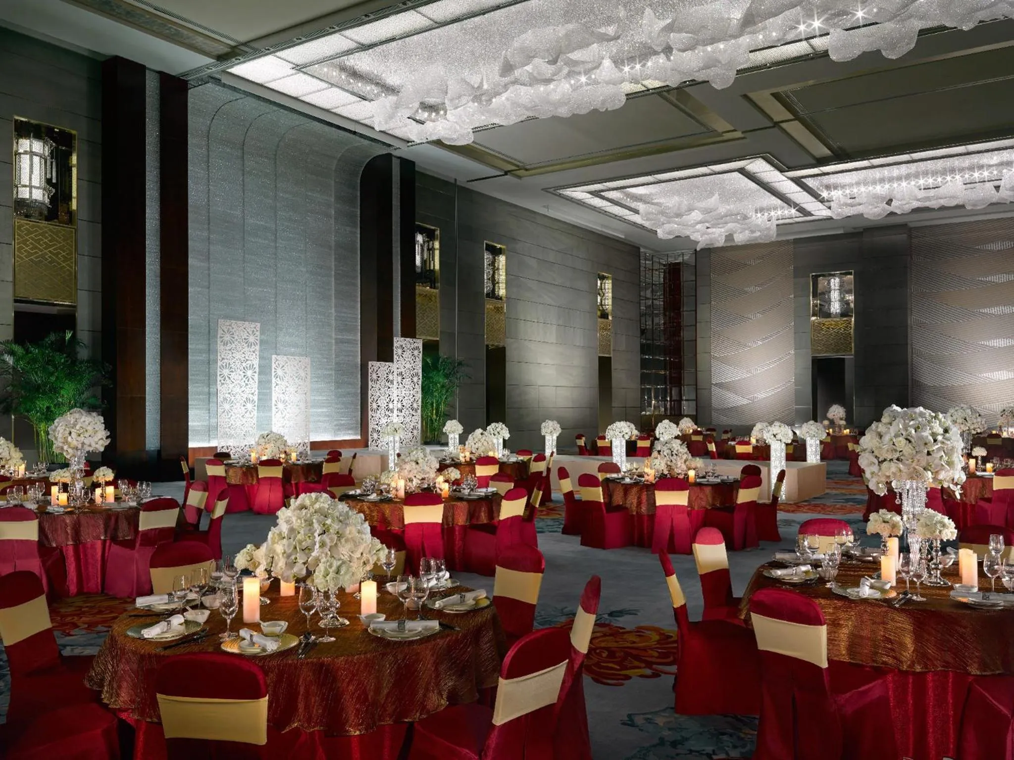 Restaurant/places to eat in Jing An Shangri-La