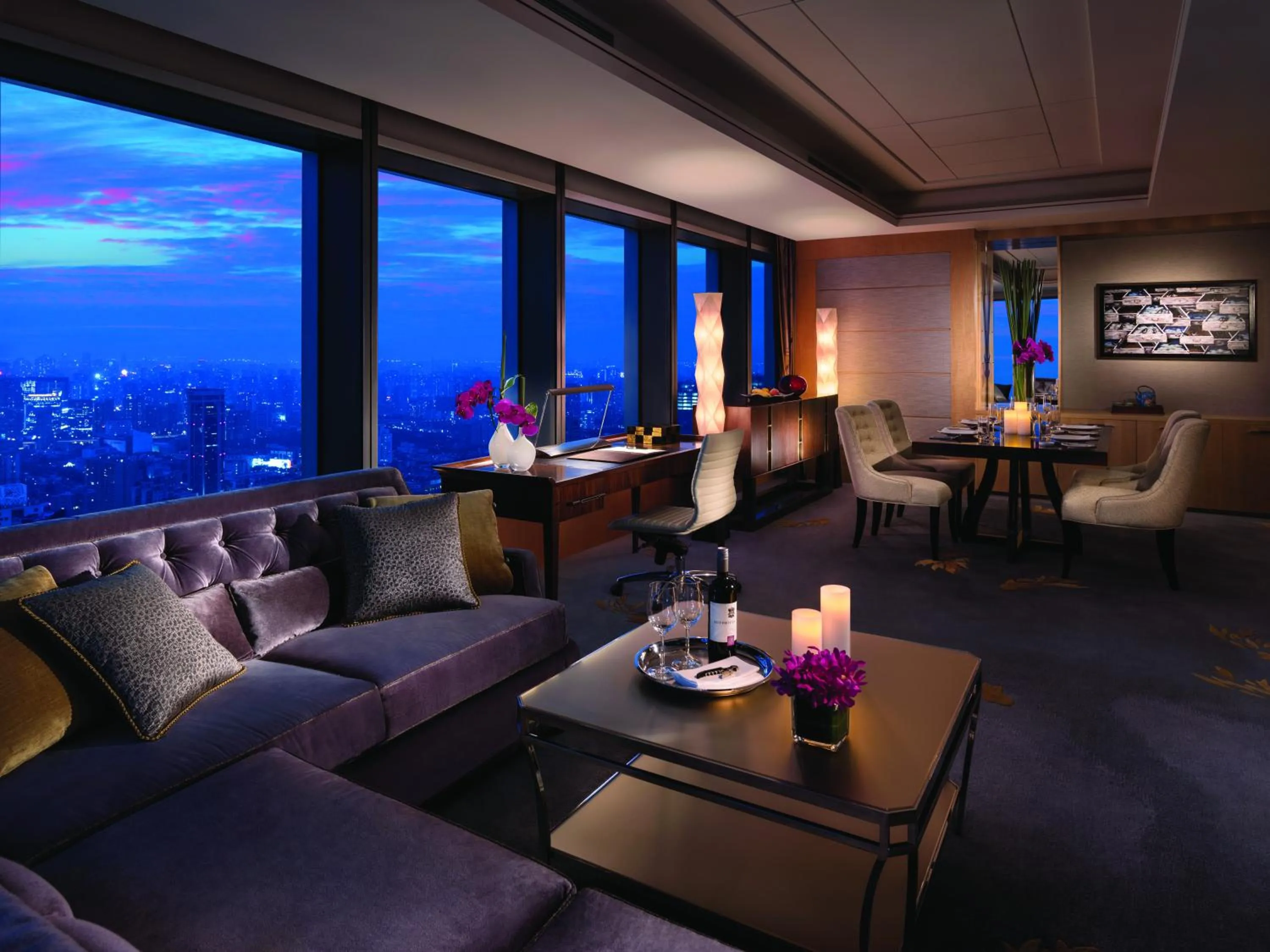 Night in Jing An Shangri-La