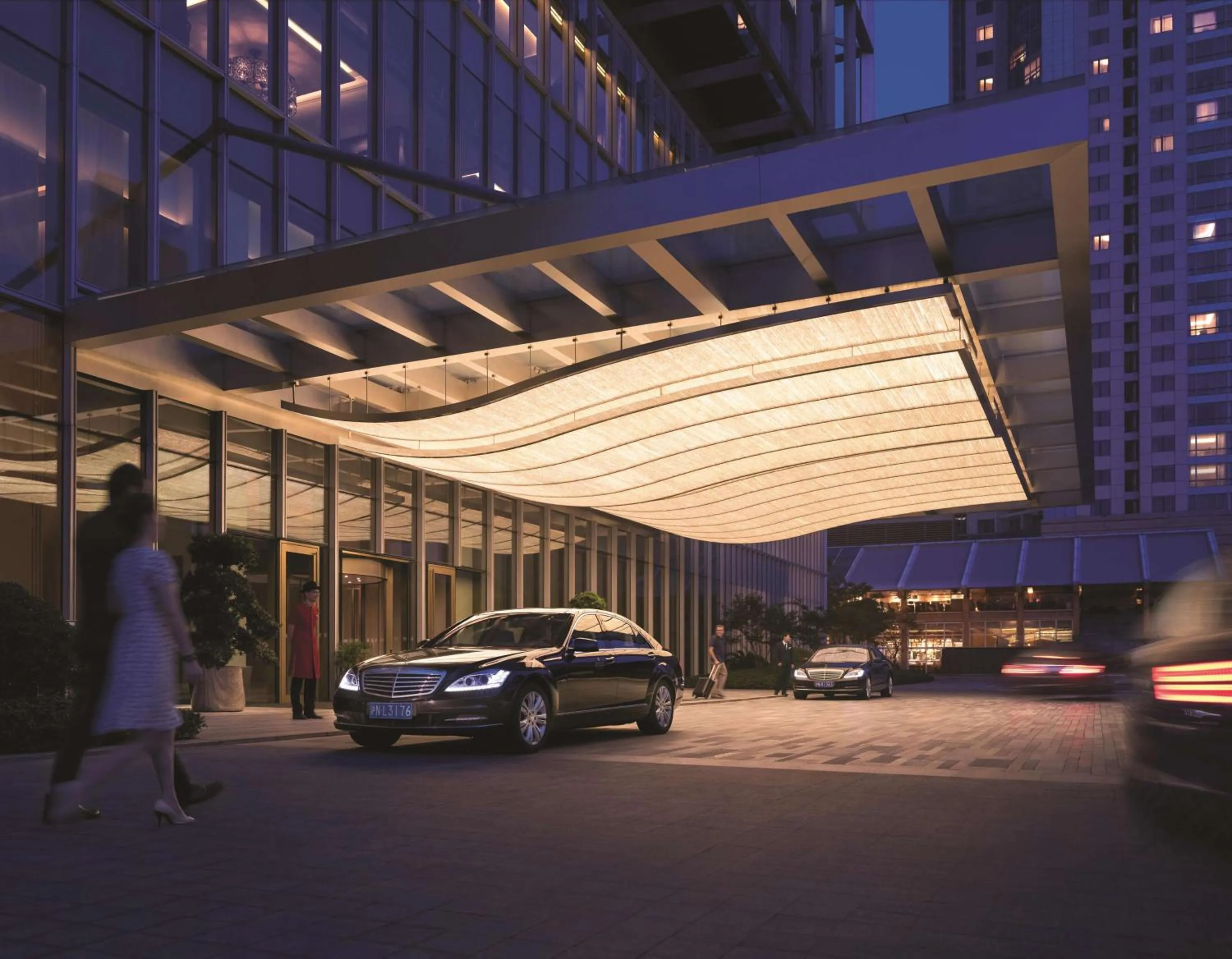 Property building in Jing An Shangri-La