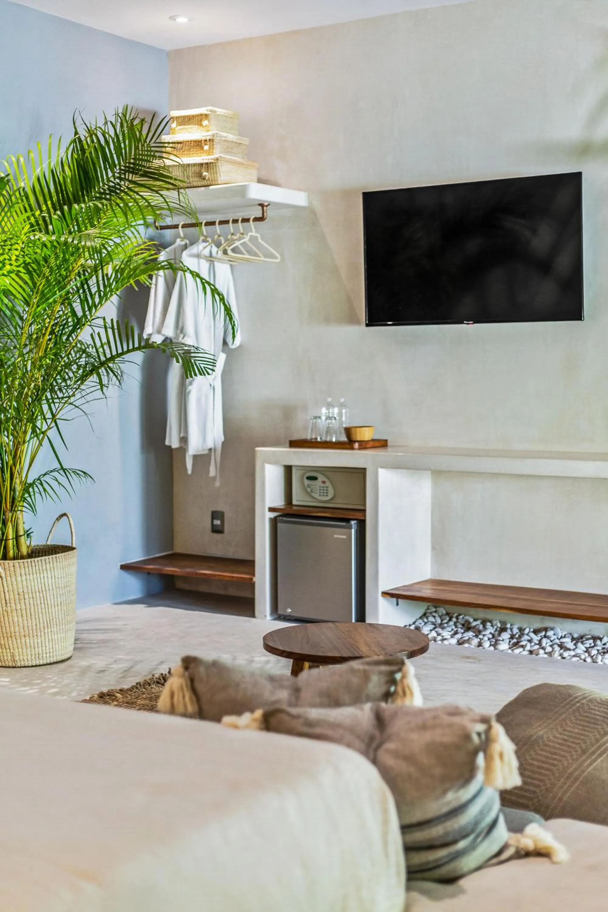 TV and multimedia in Zenses Wellness and Yoga Resort - Adults Only