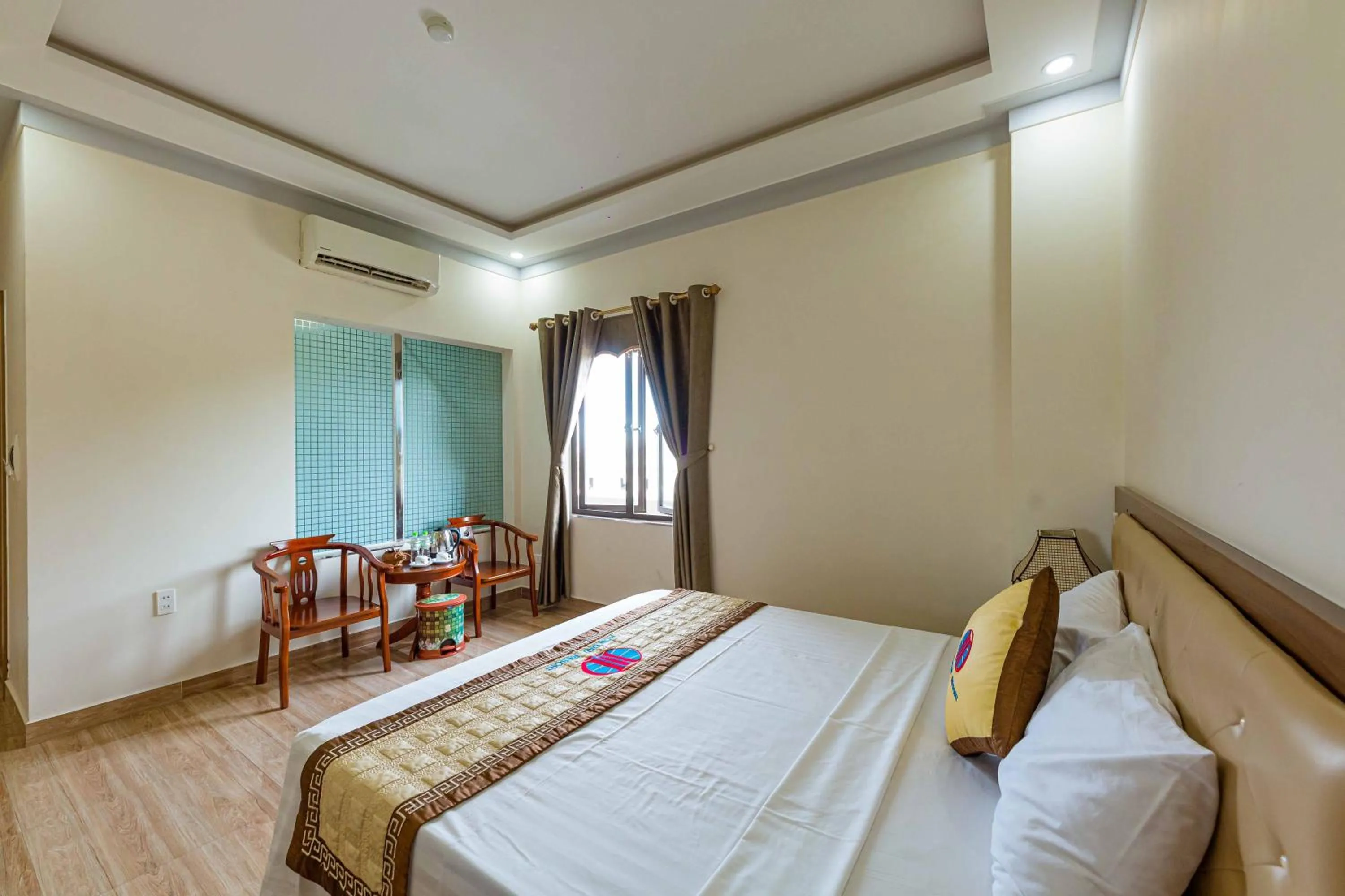 Bed in Hon Dau Resort