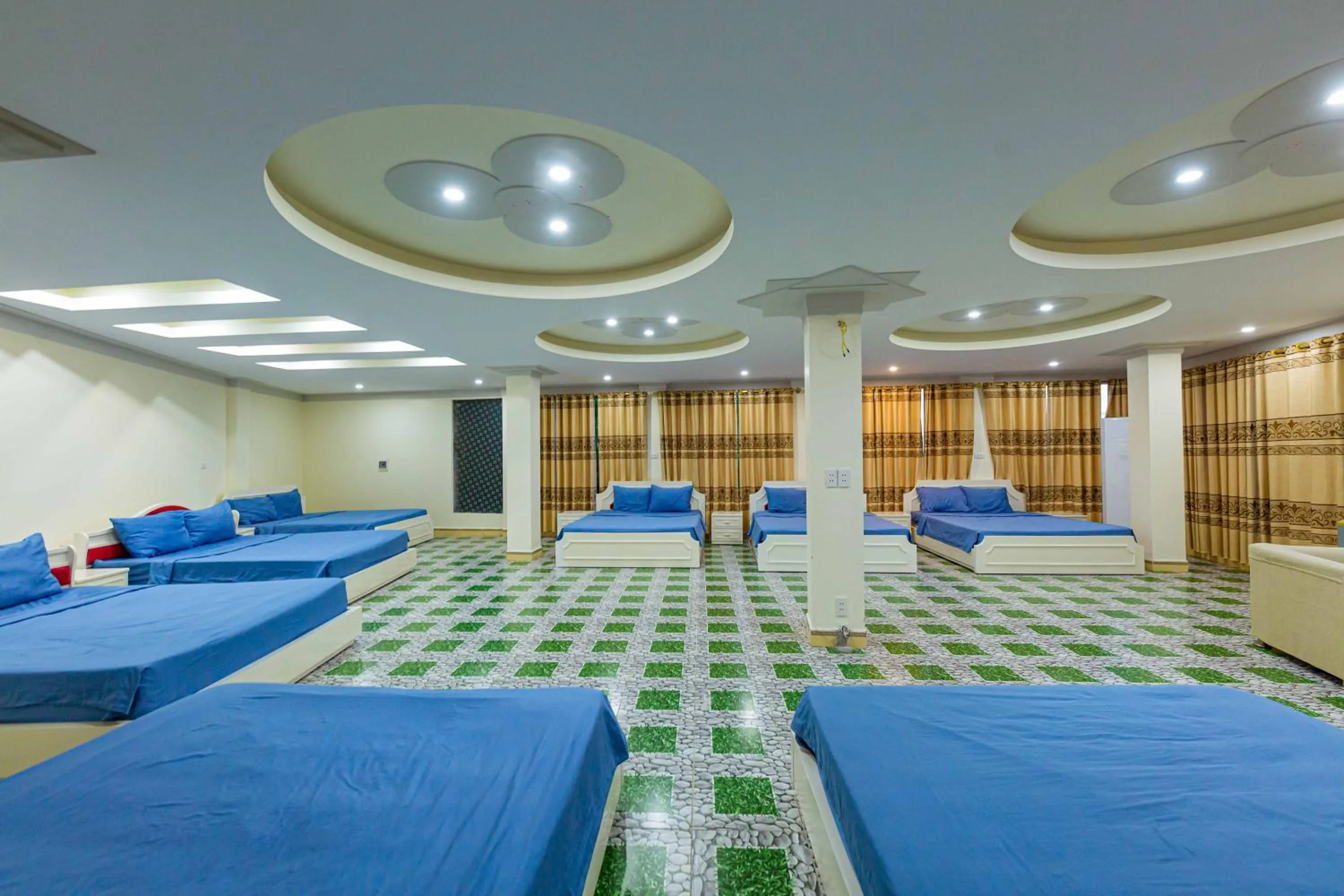 Bed in Hon Dau Resort