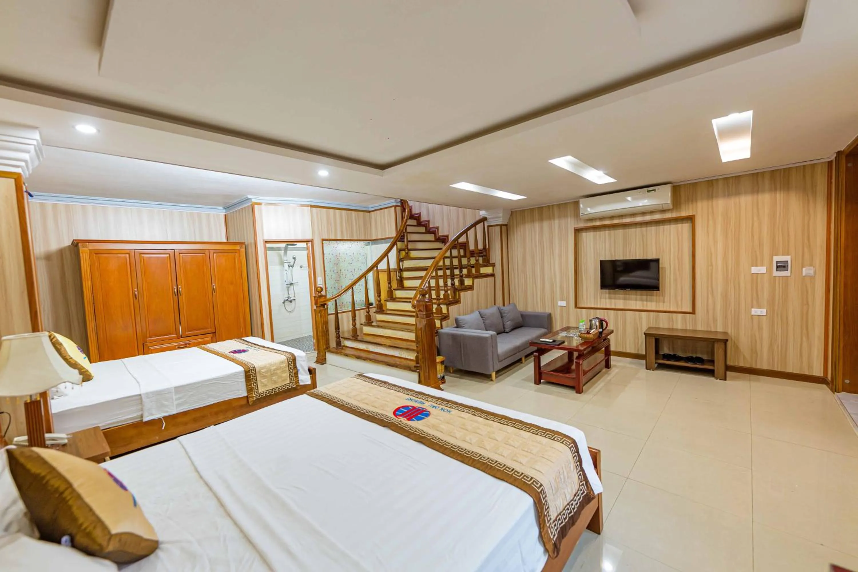 Bed in Hon Dau Resort