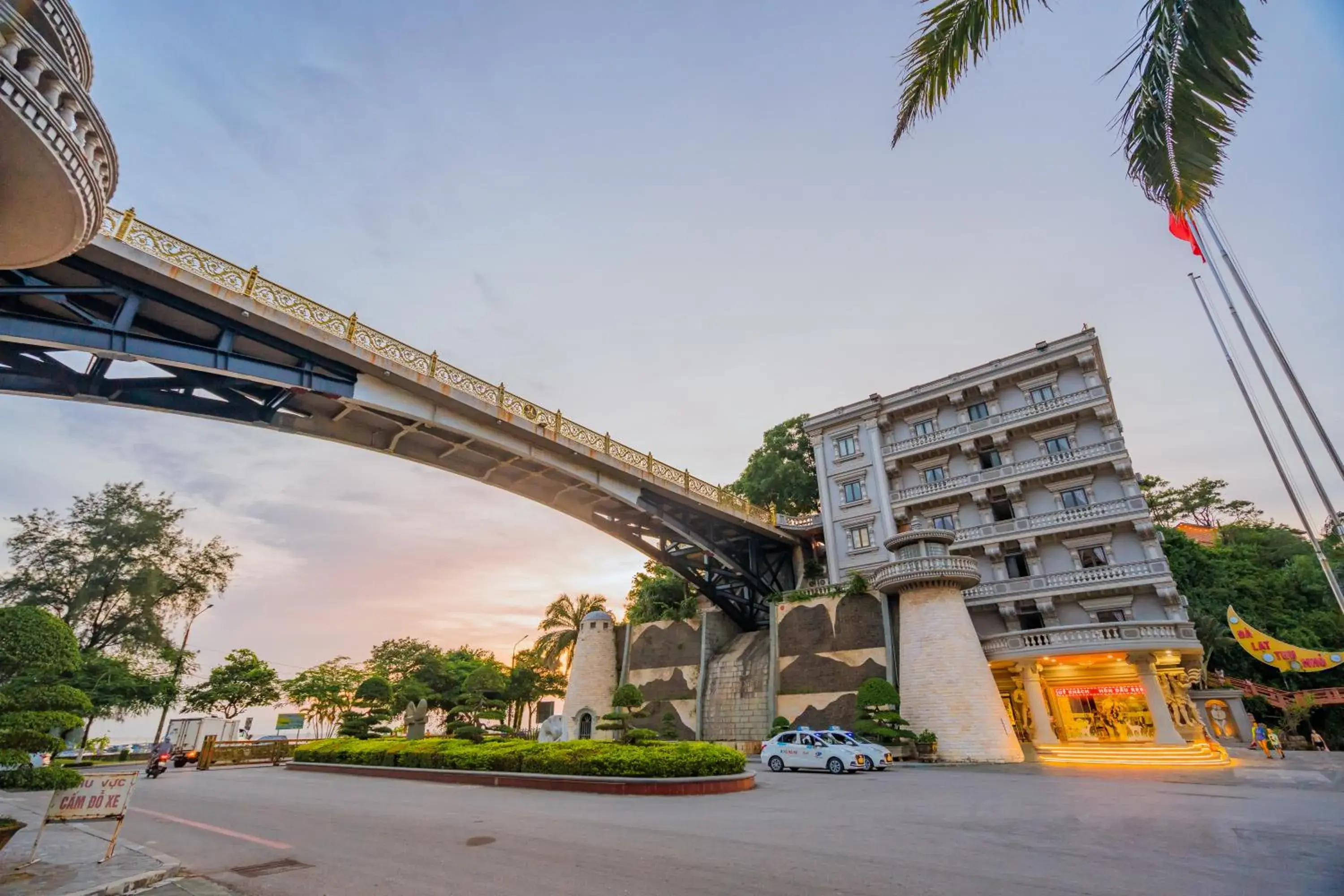 Superior Double Room in Hon Dau Resort Superior Double Room in Hon Dau Resort