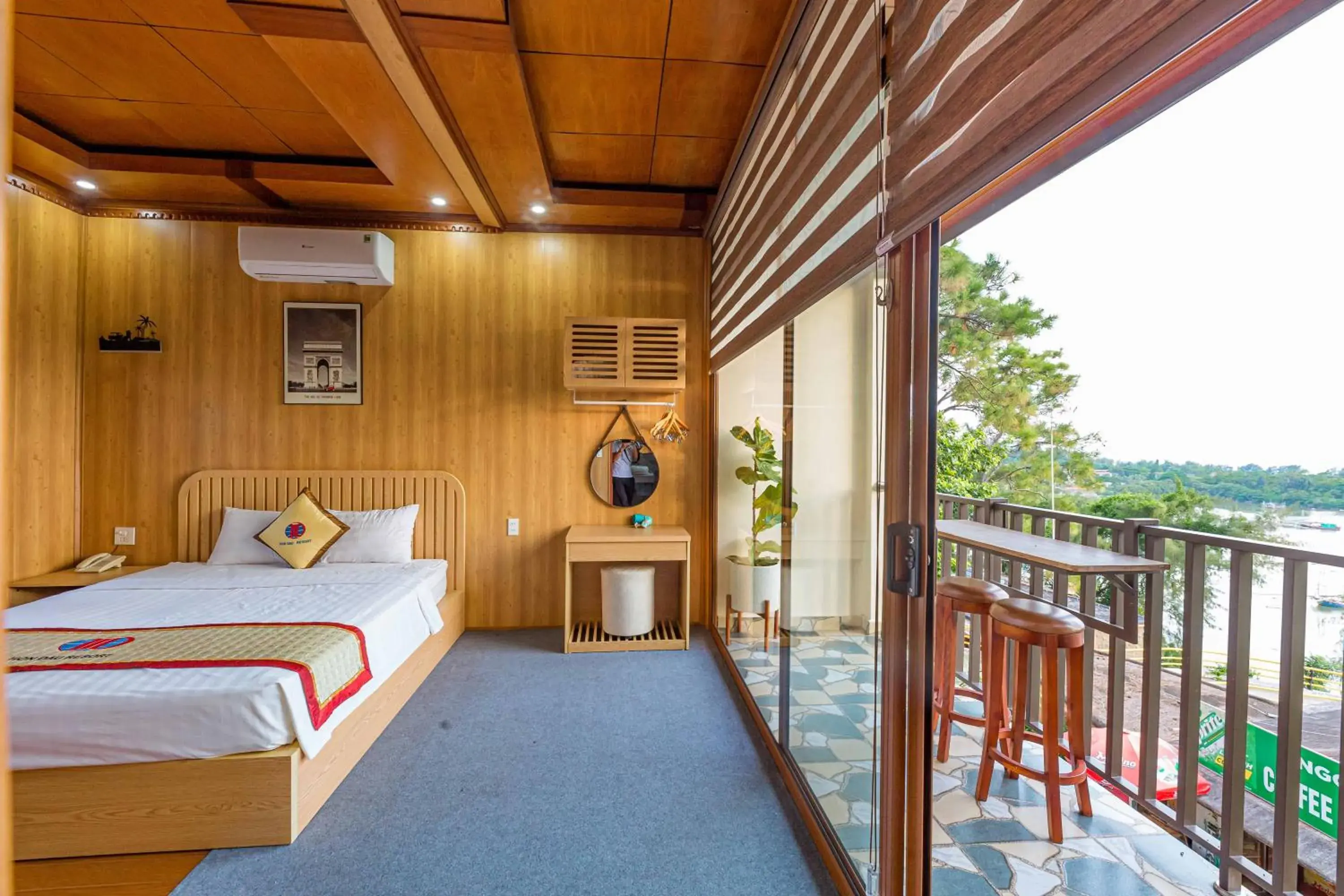 Bungalow with Sea View in Hon Dau Resort Bungalow with Sea View in Hon Dau Resort