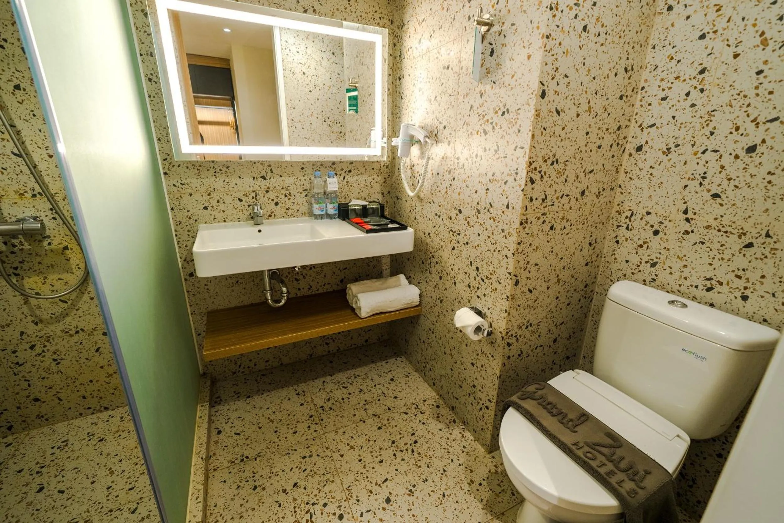 Bathroom in Grand Zuri Malioboro