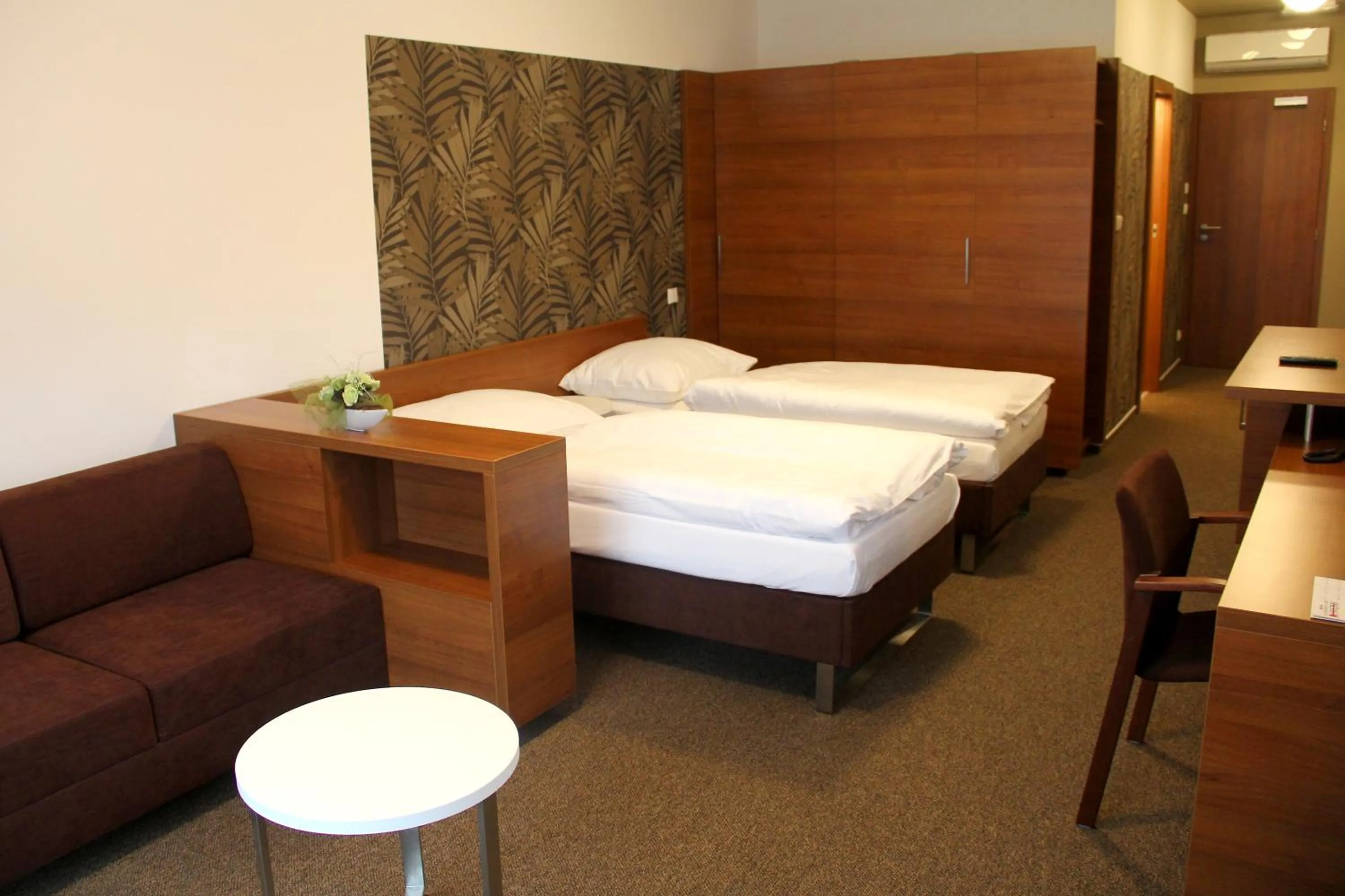 Bedroom, Bed in Hotel Iberia