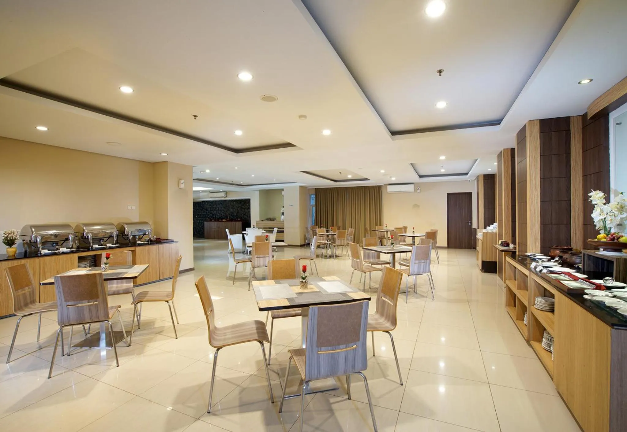 Restaurant/Places to Eat in Top Malioboro Hotel Jogja