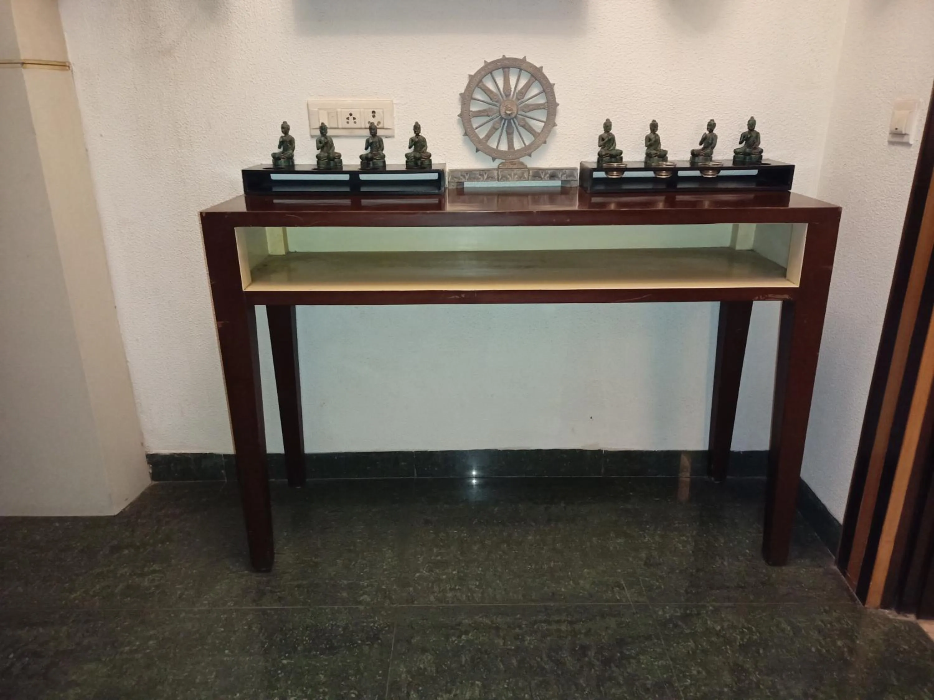 Decorative detail in Hermitage by The Cosy Hotels Near Lotus Temple