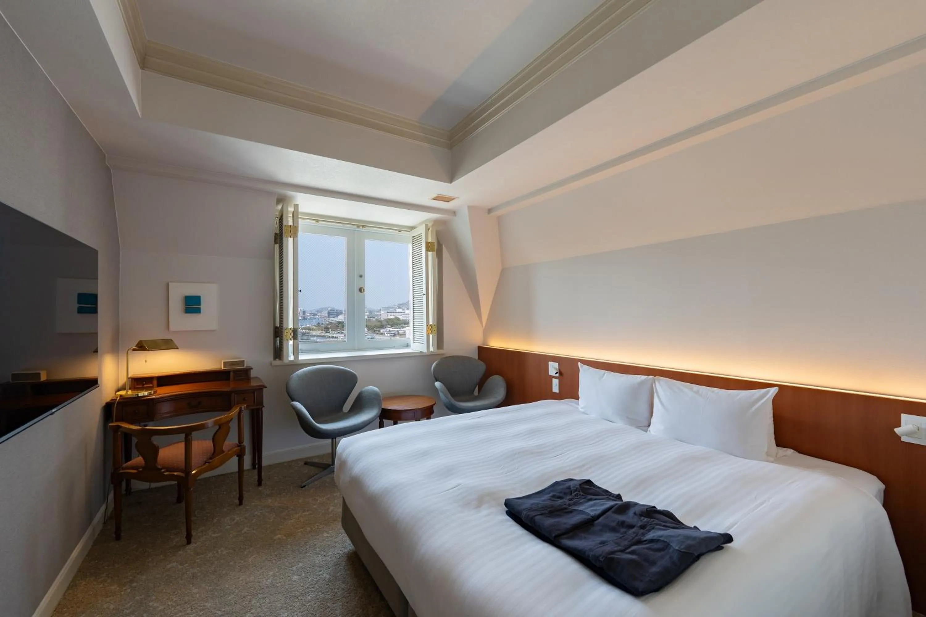 Photo of the whole room, Bed in Setre Glover's House Nagasaki