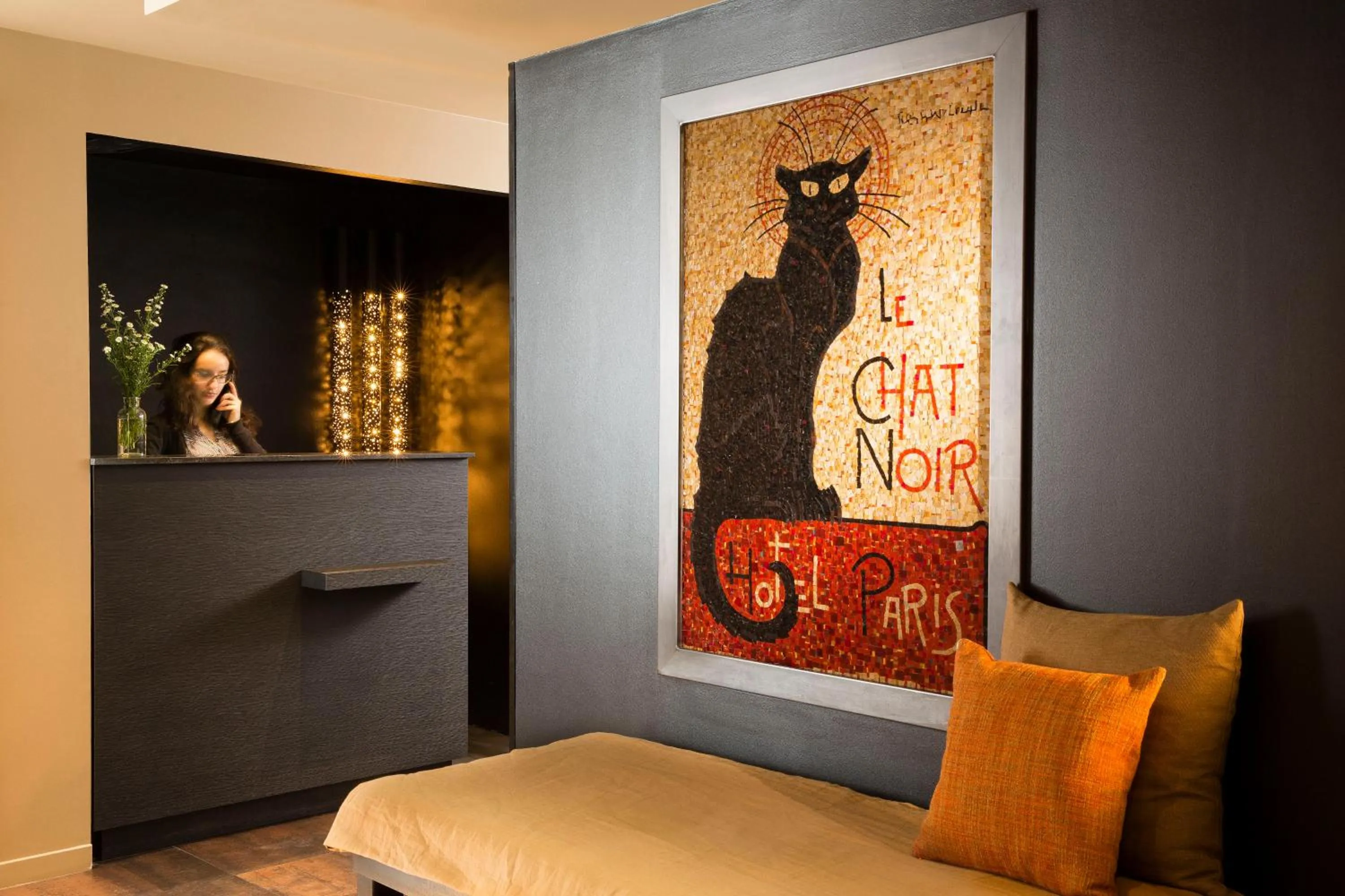 Lobby or reception in Hotel Le Chat Noir