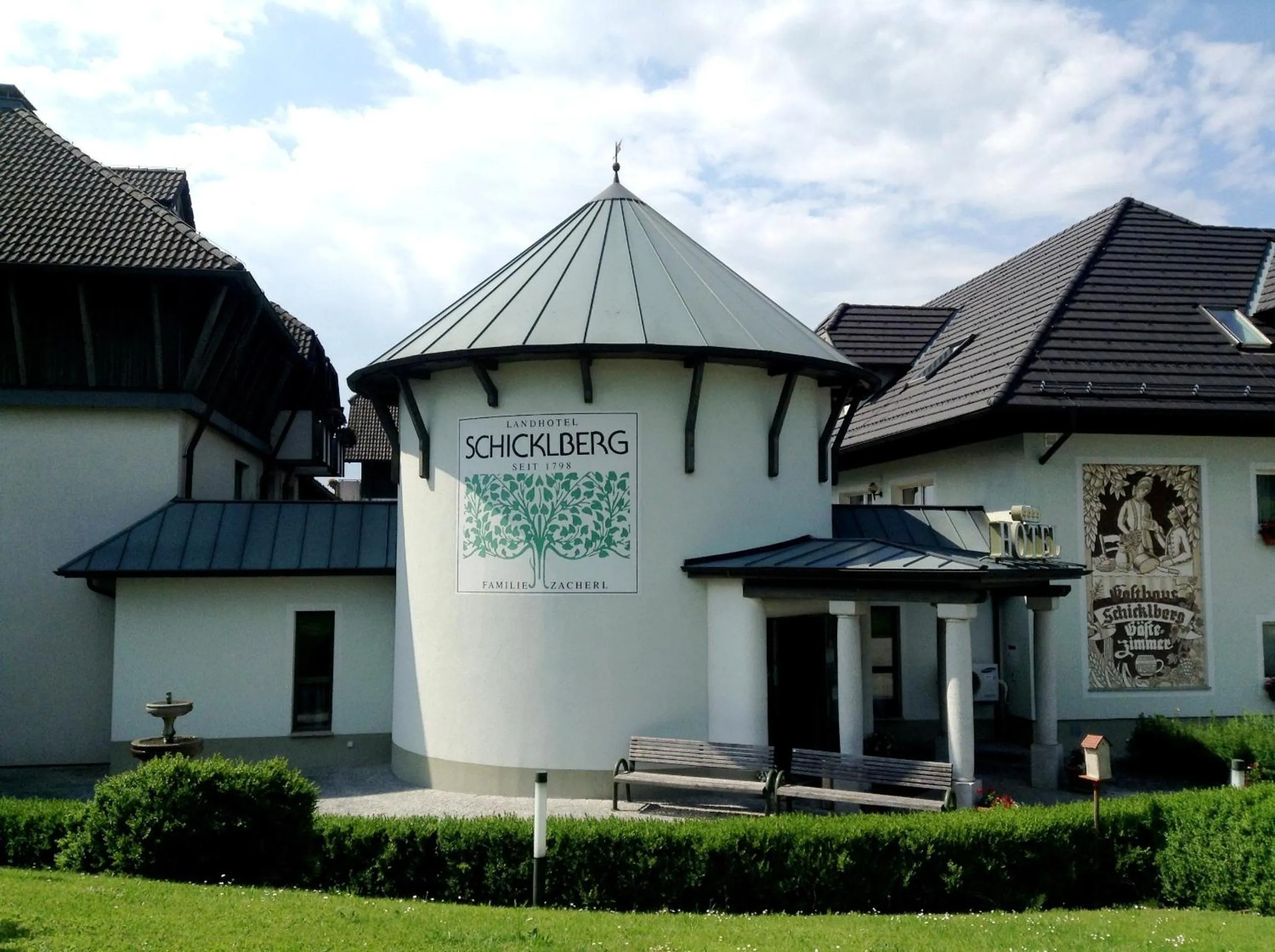 Property building in 1A Landhotel Schicklberg