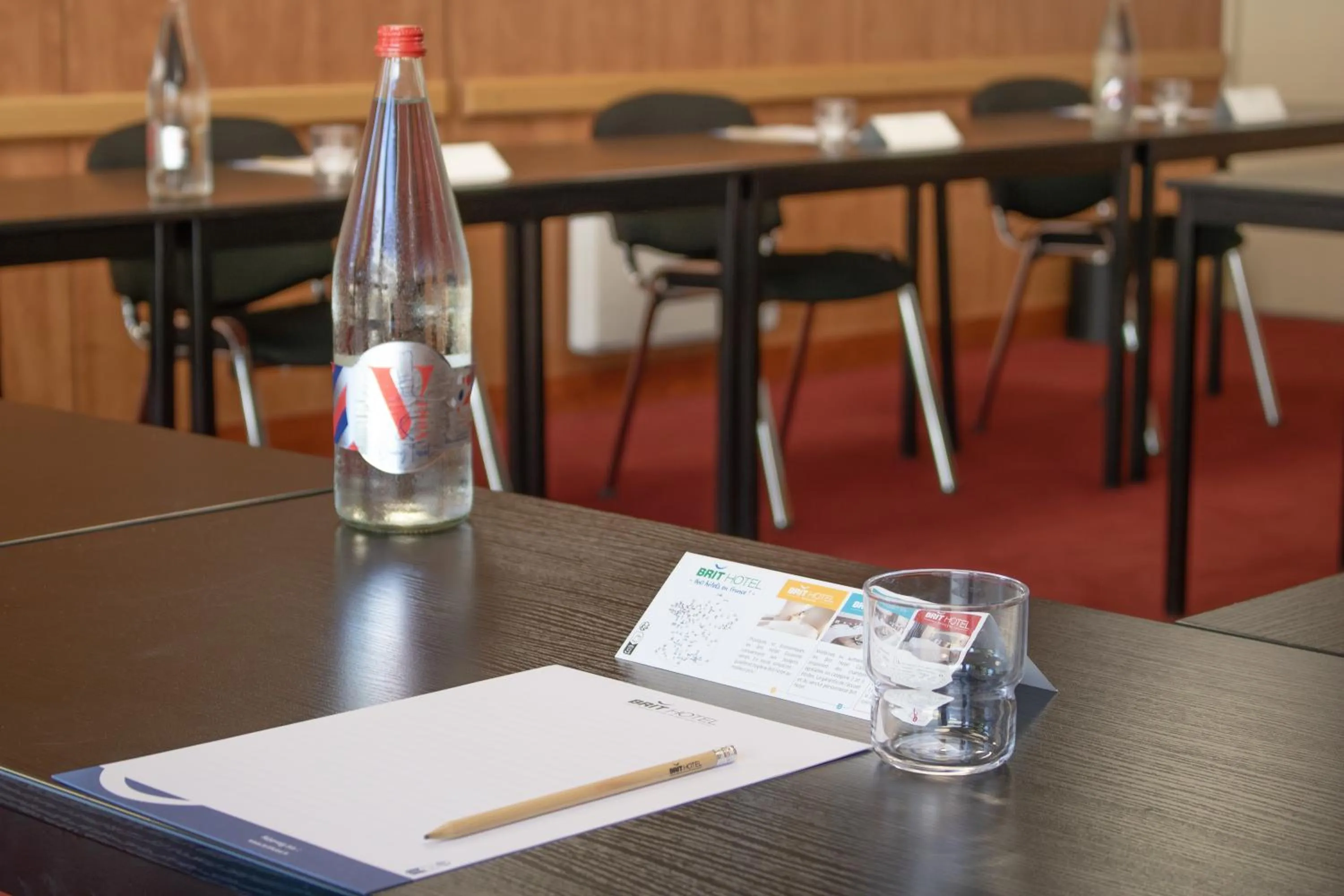 Meeting/conference room in Brit Hotel Agen - L'Aquitaine