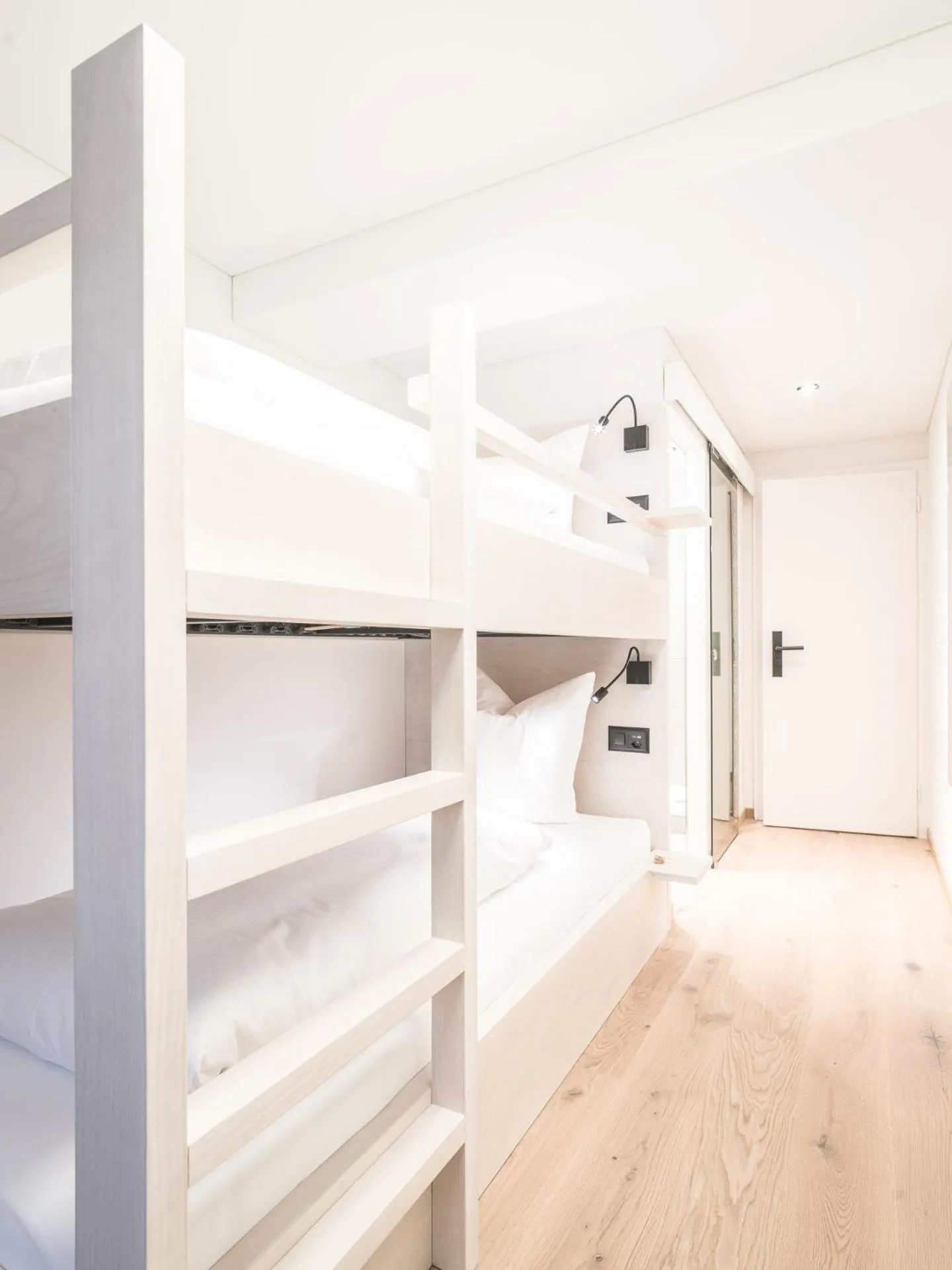 bunk bed, Bed in Traube Restaurant & Hotel