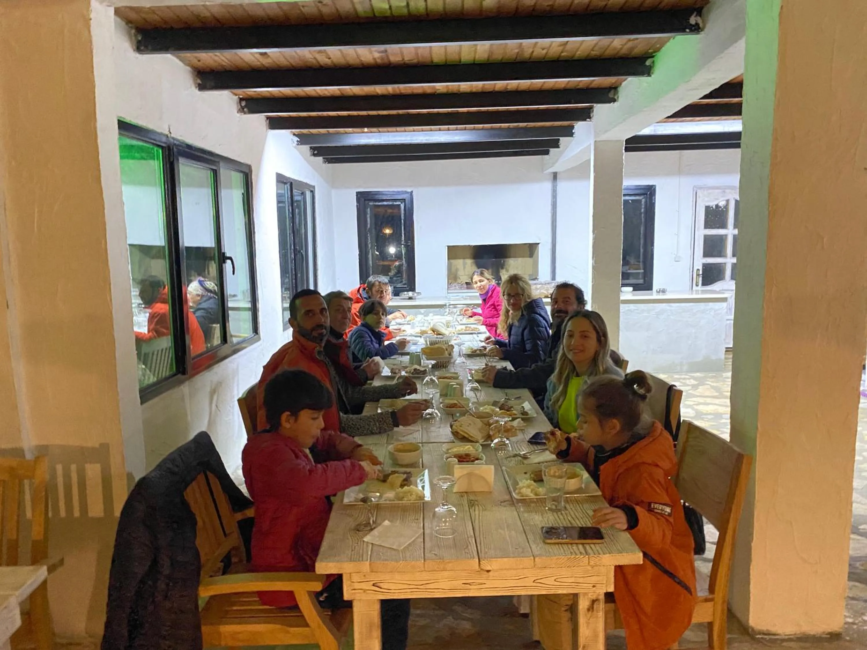 Restaurant/places to eat in KiDRAK OTEL MONTENEGRO-1