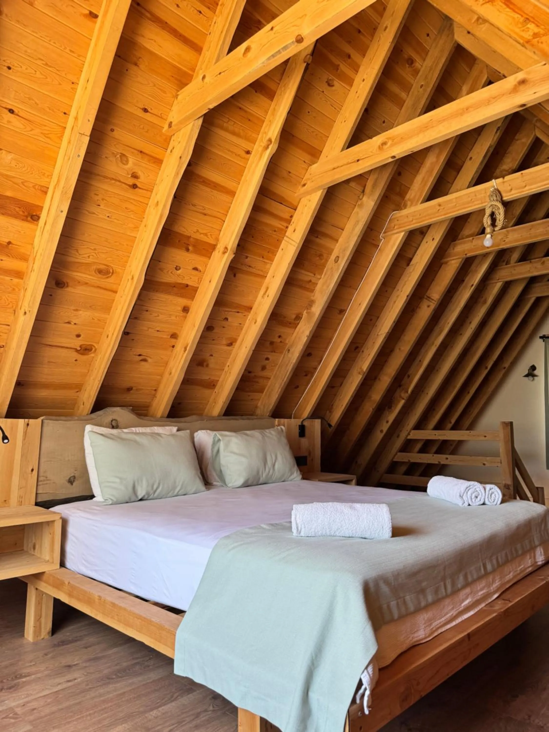 Photo of the whole room, Bed in KiDRAK OTEL MONTENEGRO-1