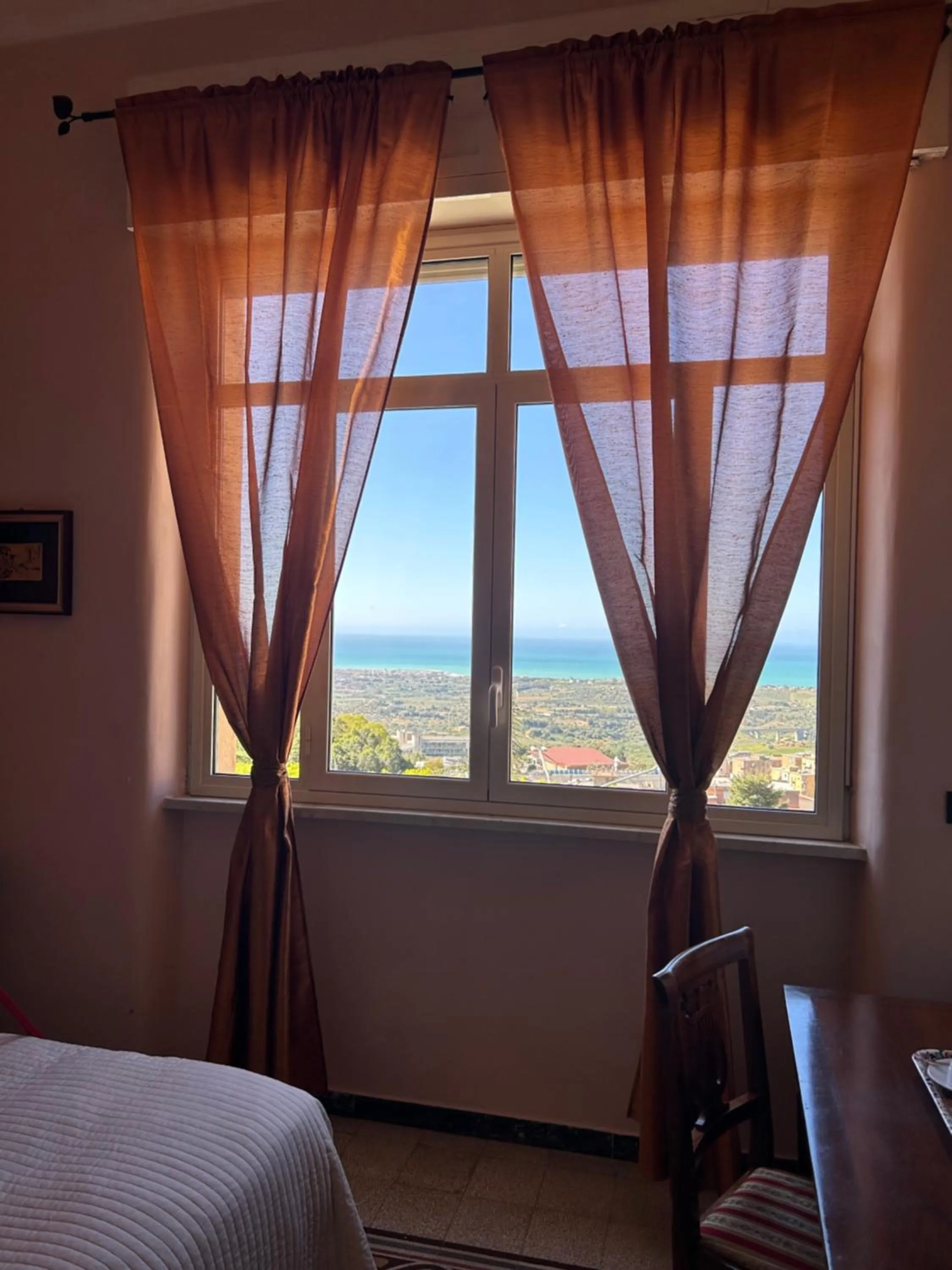 Sea view, Bed in La Finestra sulla Valle