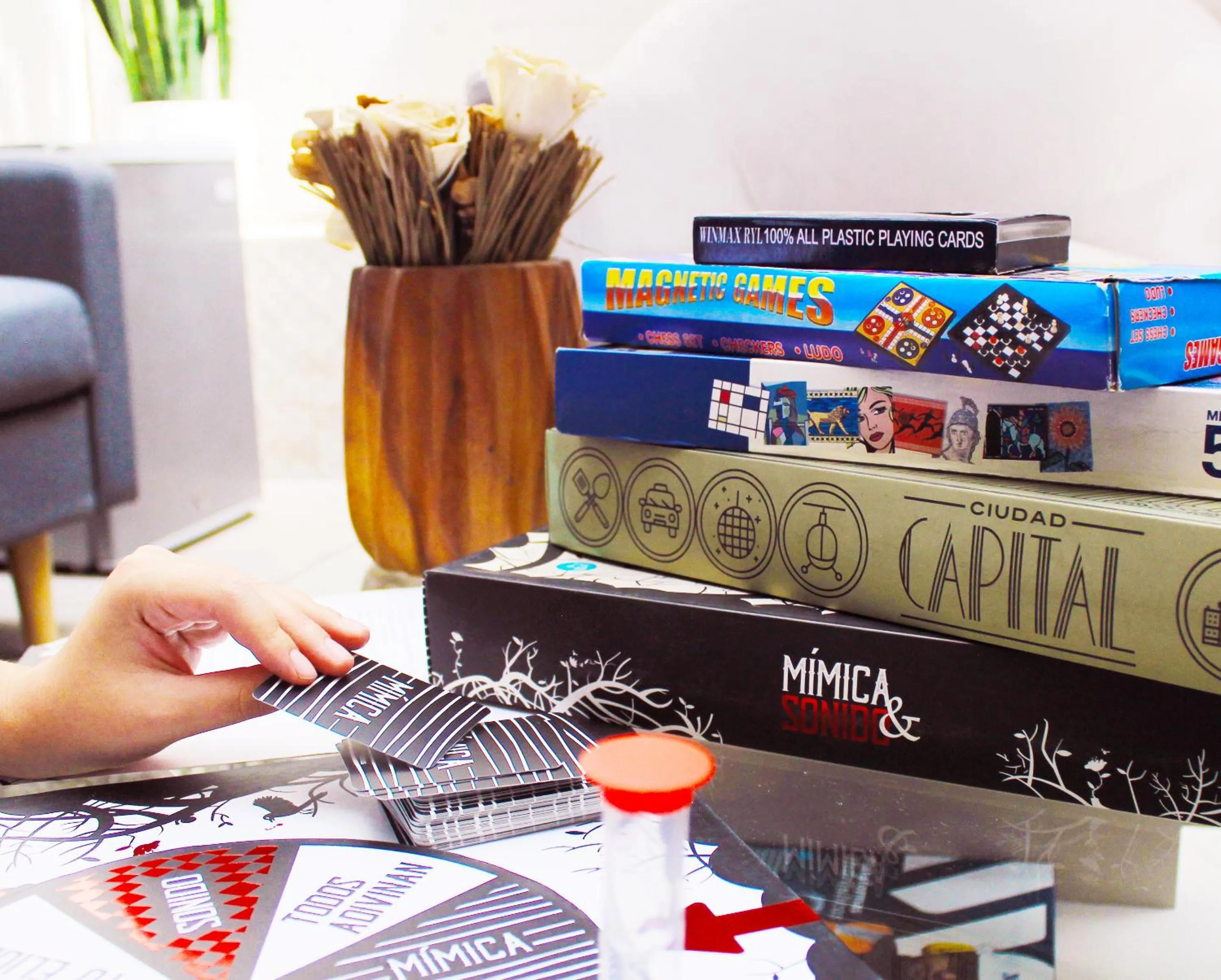 Communal lounge/ TV room in Hotel La Casa de Irma