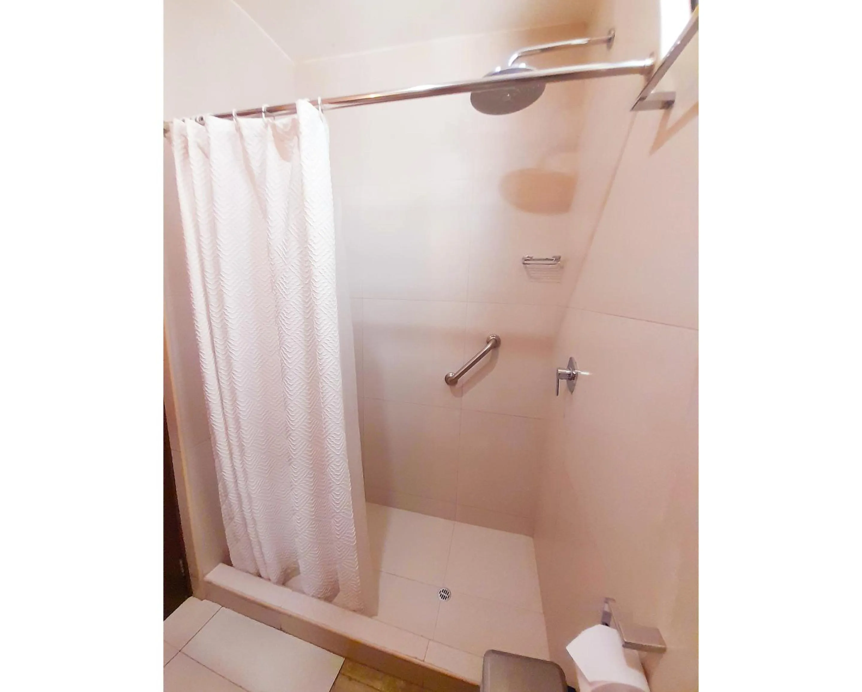 Shower in Hotel La Casa de Irma