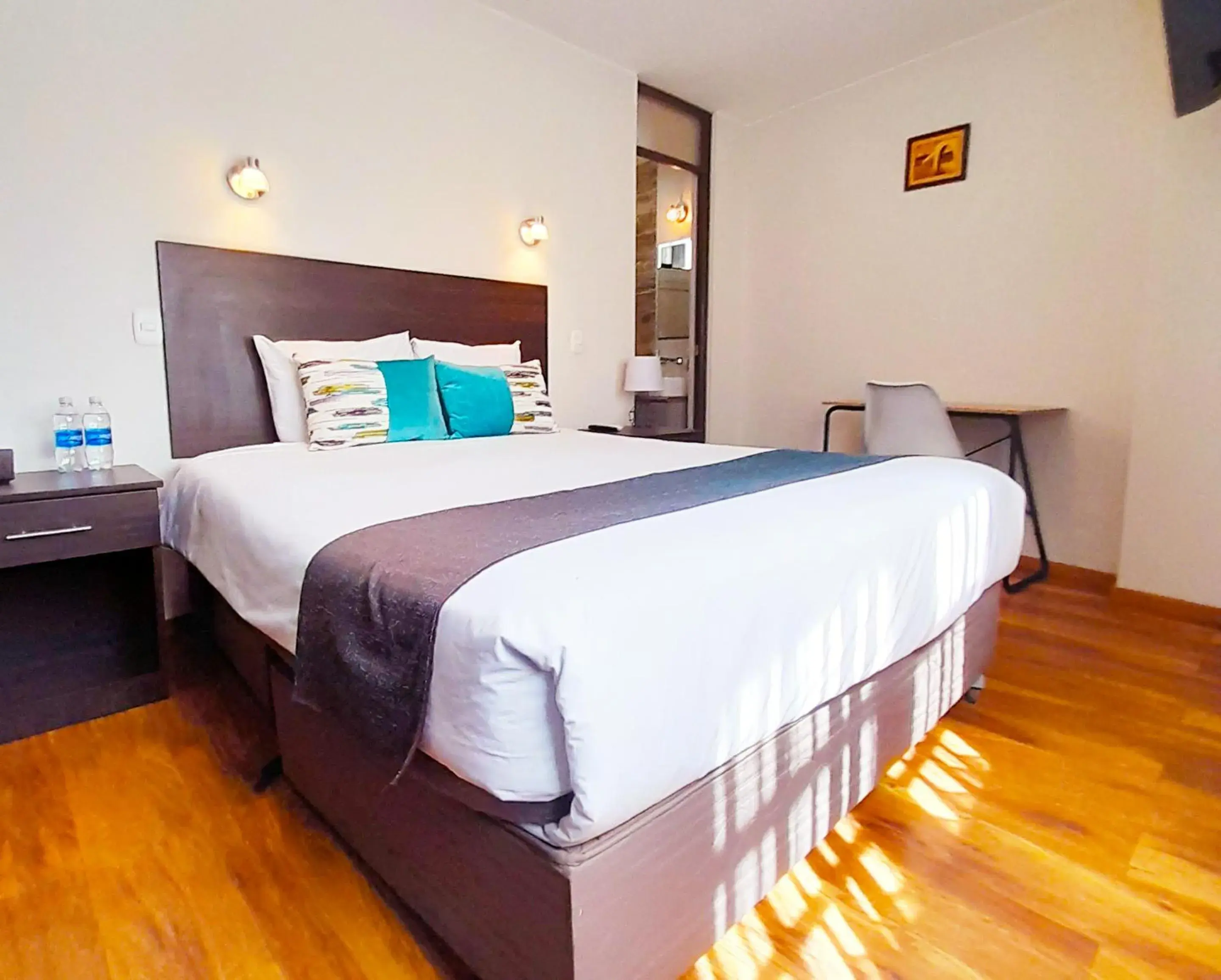 Superior Double Room in Hotel La Casa de Irma Superior Double Room in Hotel La Casa de Irma