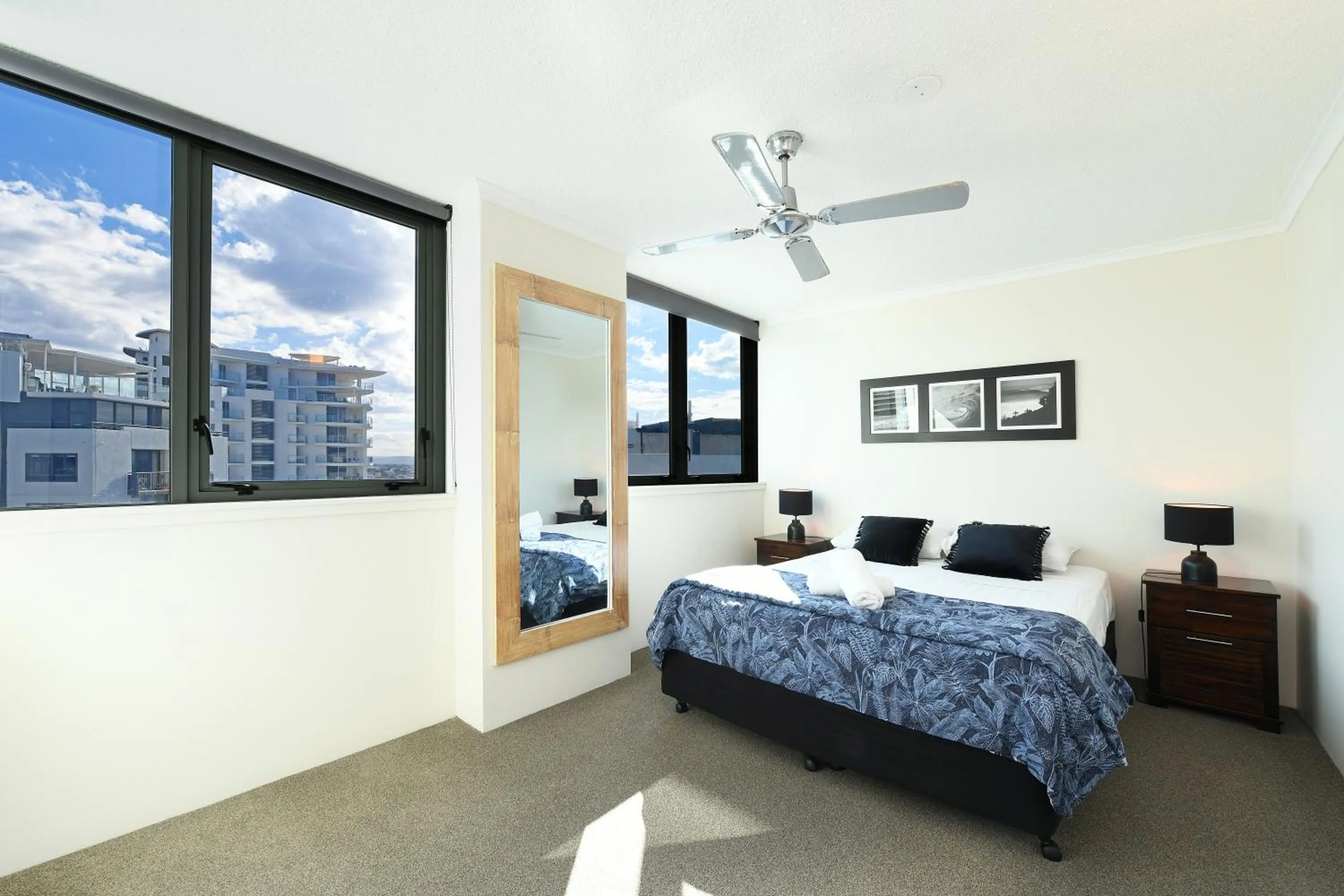 Bedroom, Bed in Beachfront Towers