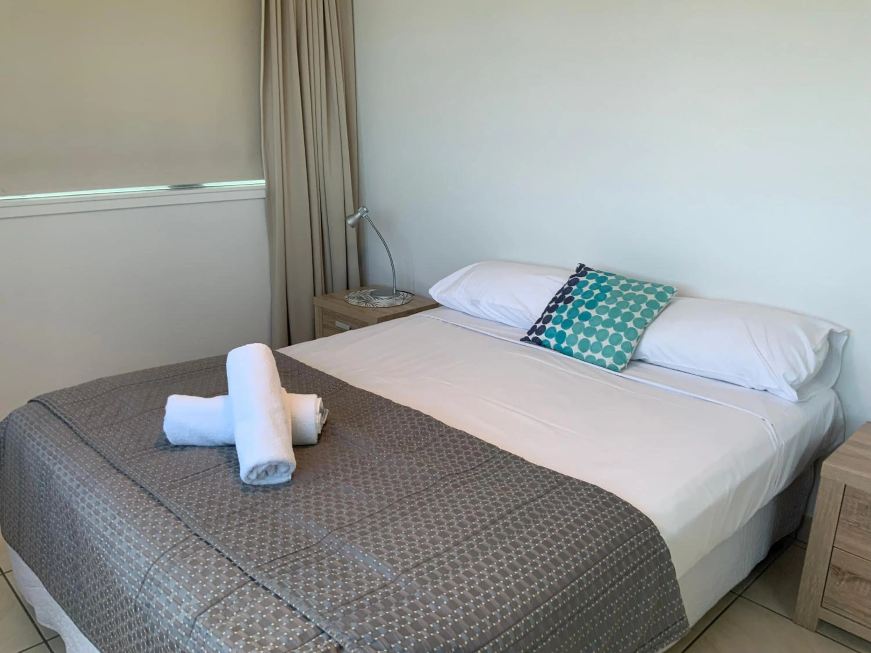 Bedroom, Bed in Beachfront Towers