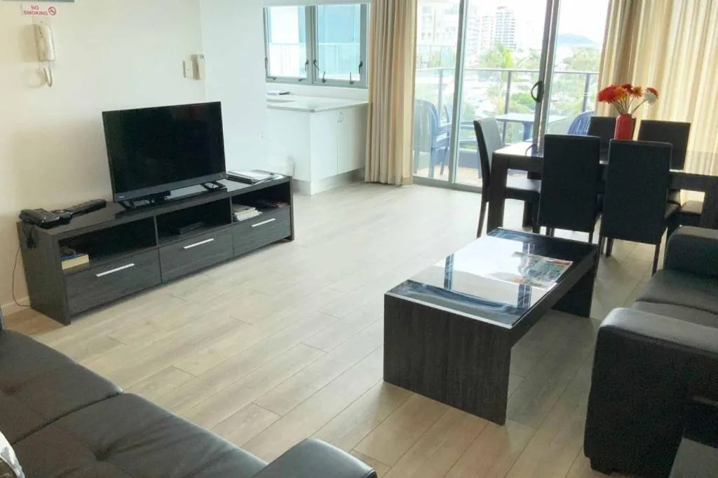 Lounge or bar in Beachfront Towers