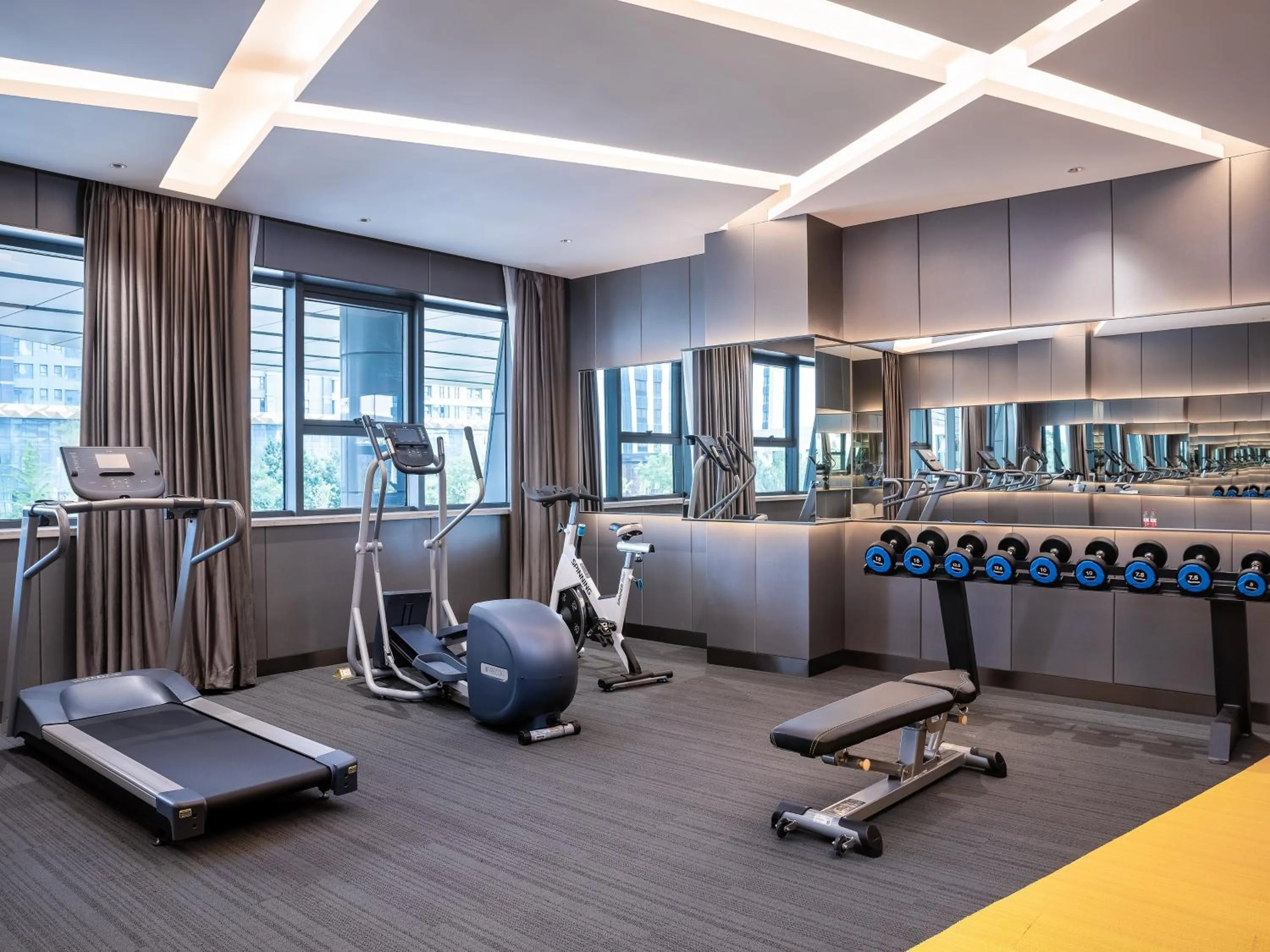 Fitness centre/facilities in Hampton by Hilton Qinhuangdao Jinmeng Bay