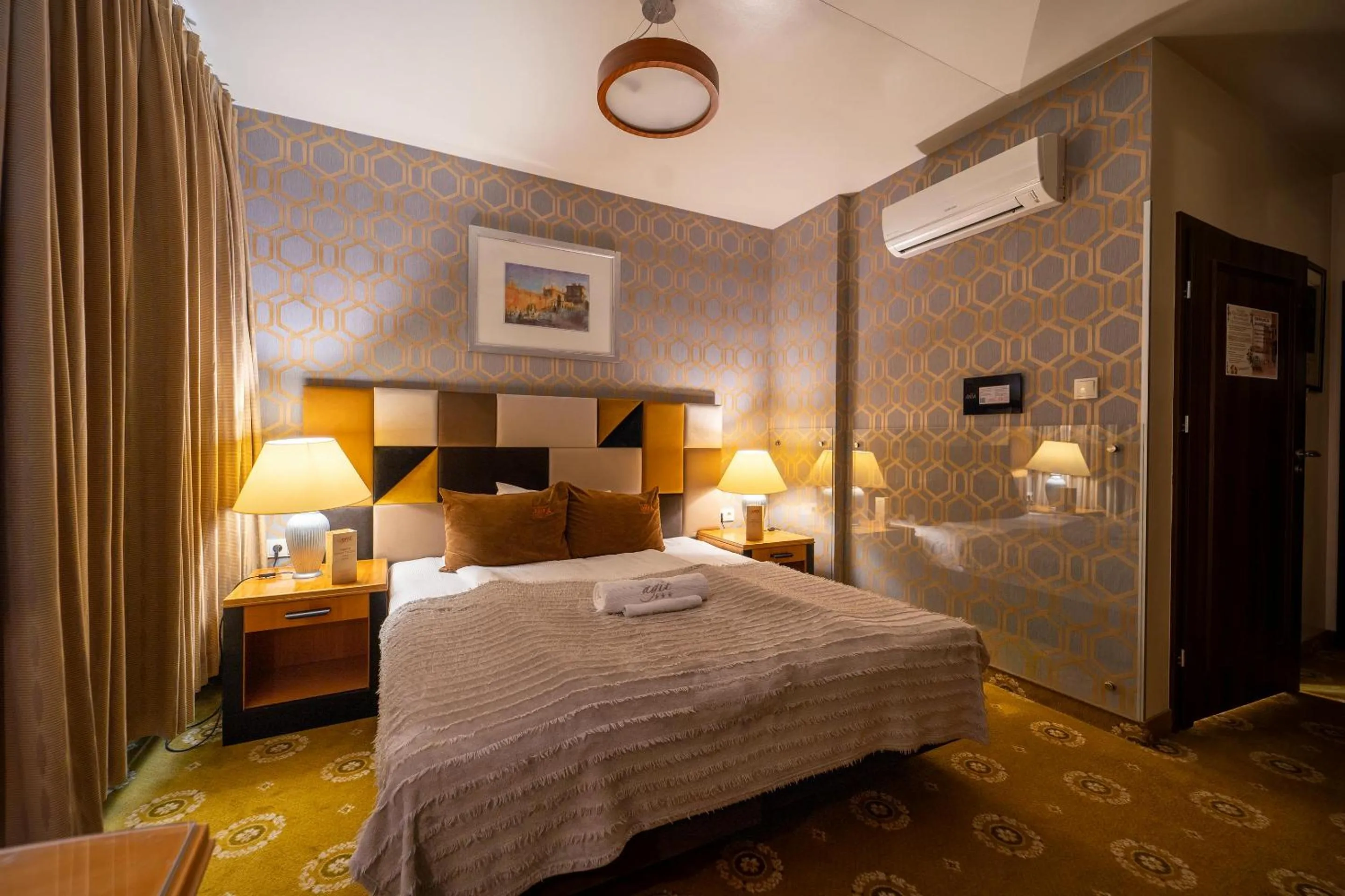 Photo of the whole room, Bed in Hotel Agit Congress&Spa