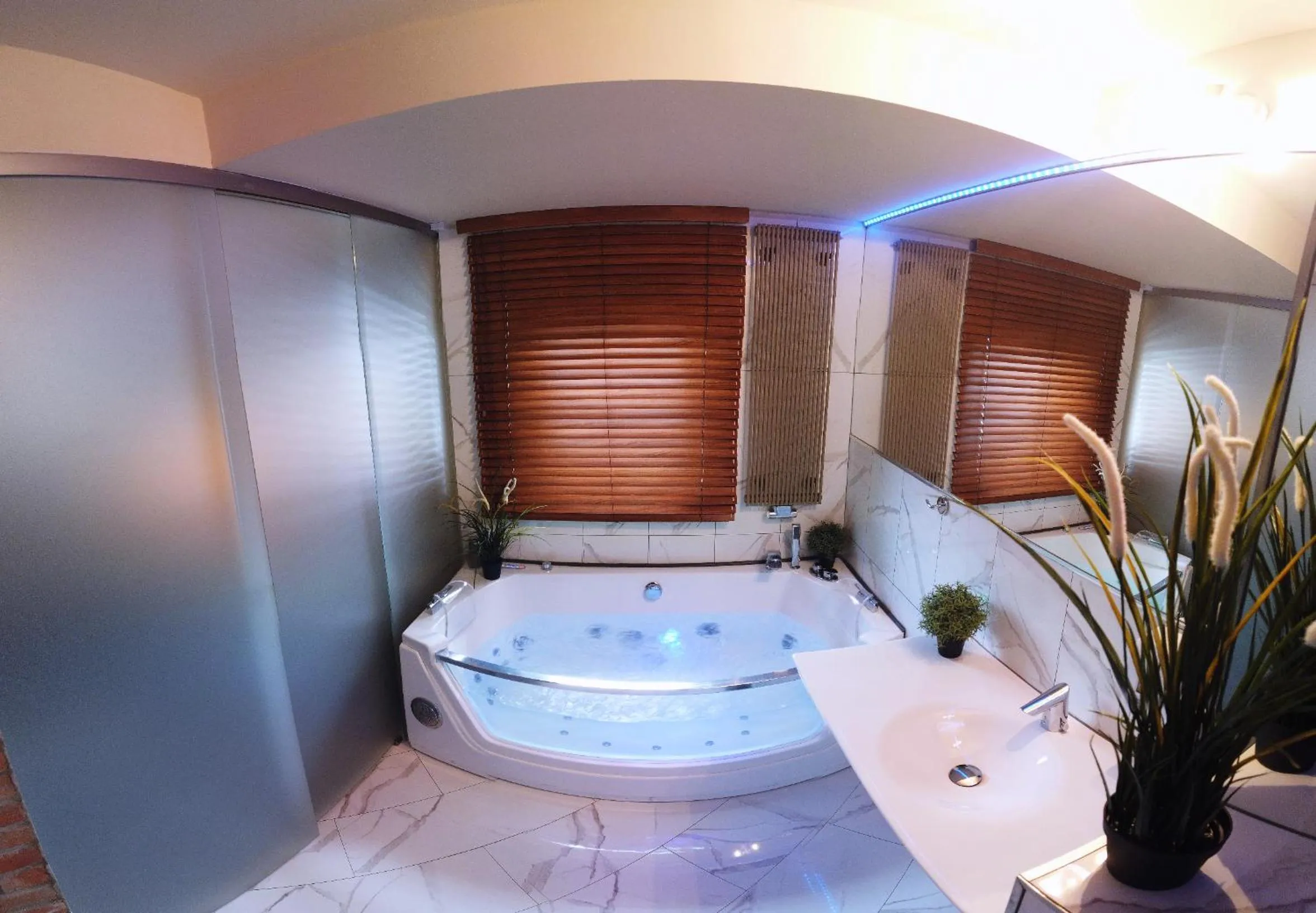 Hot Tub in Hotel Agit Congress&Spa