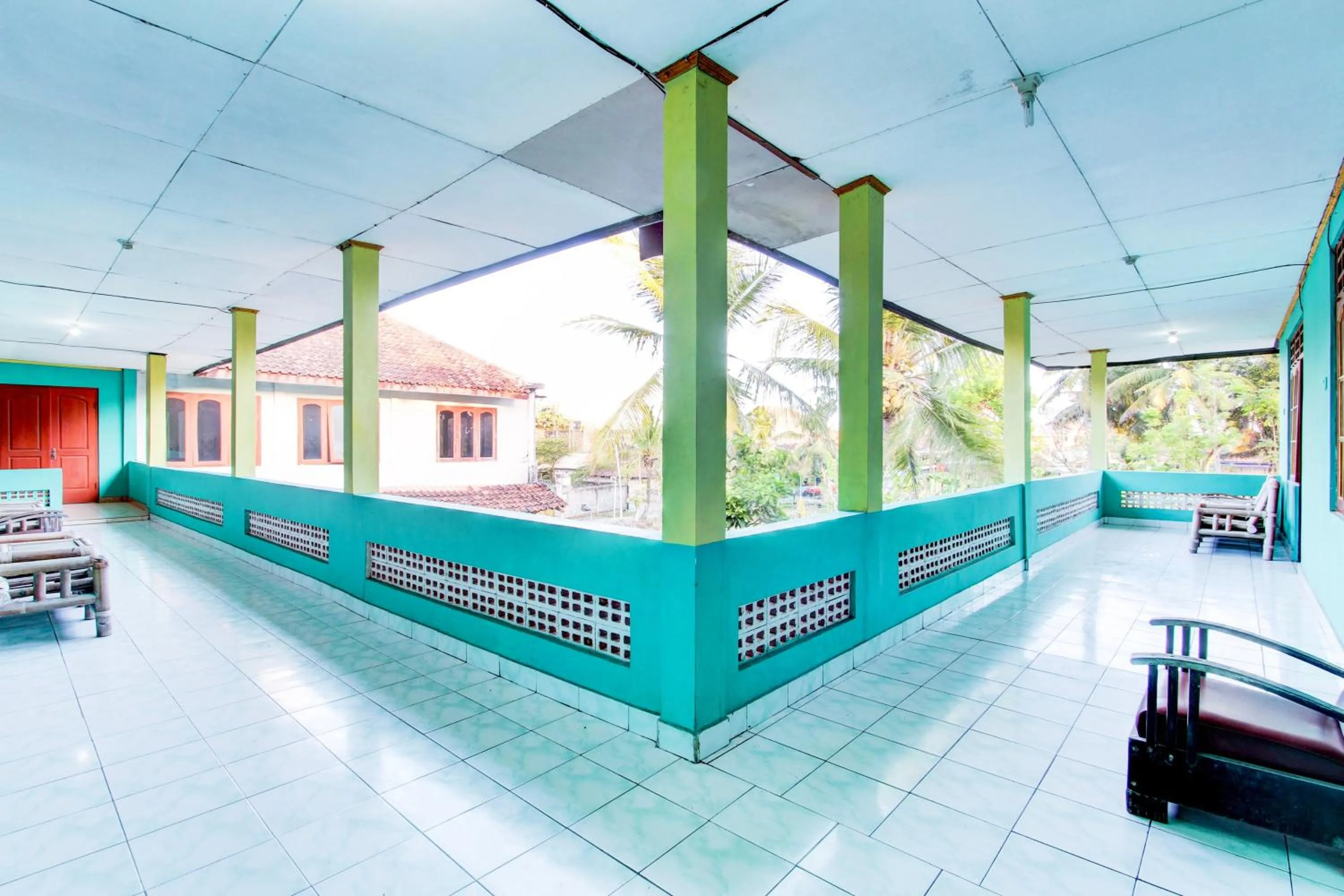 Lobby or reception in Hotel O Homestay Baronsari