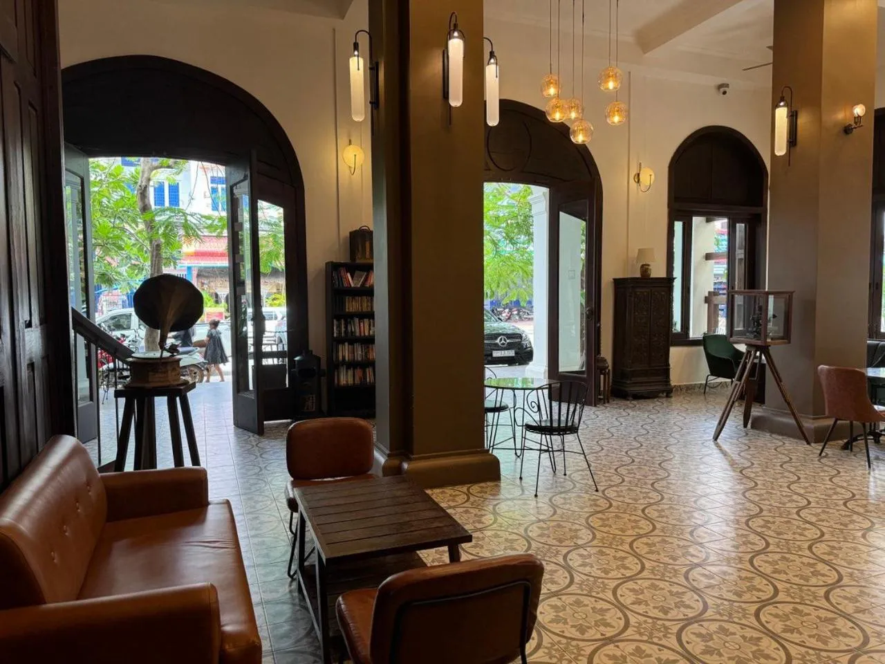 The J Break Boutique