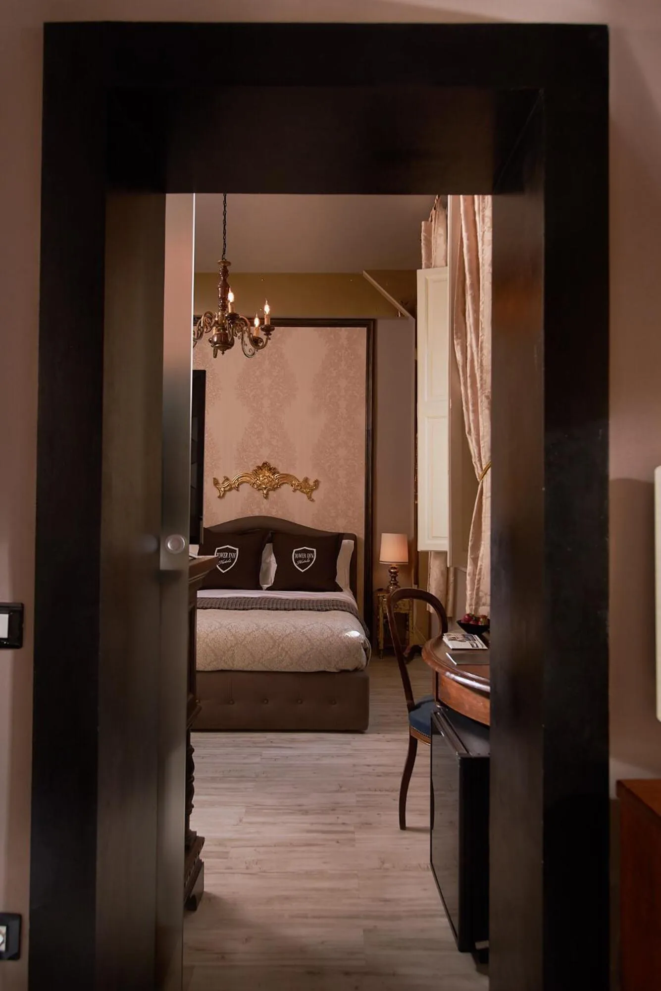 Bedroom, Bed in Villa Tower Inn