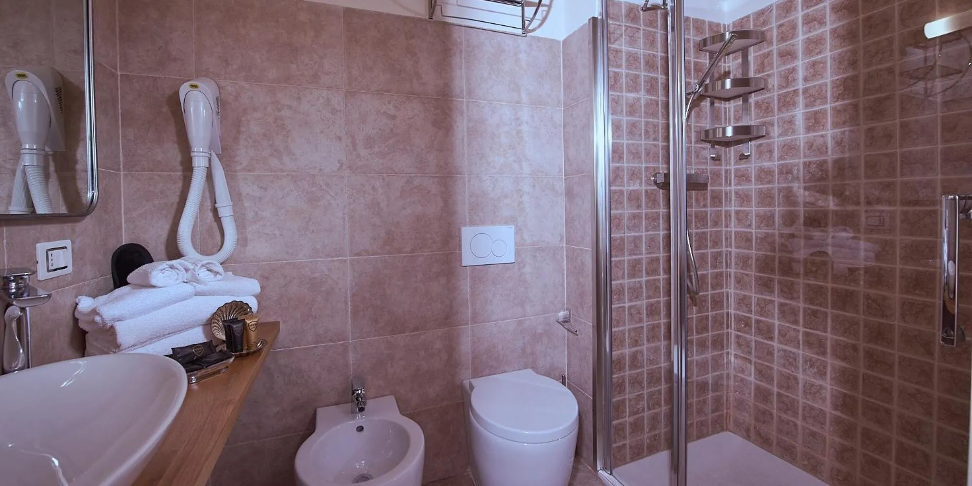 Bathroom in Villa Tower Inn