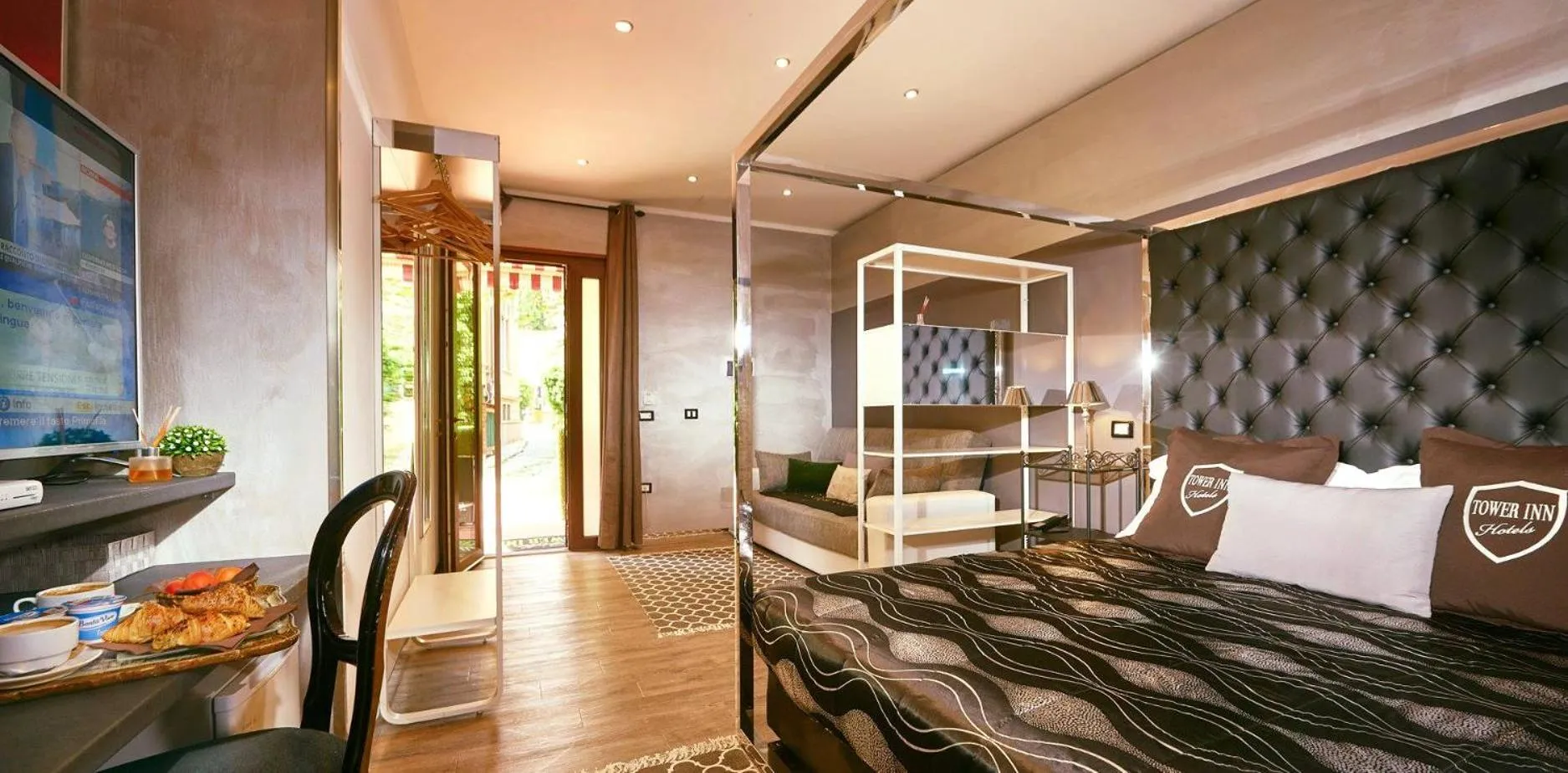 Photo of the whole room in Villa Tower Inn