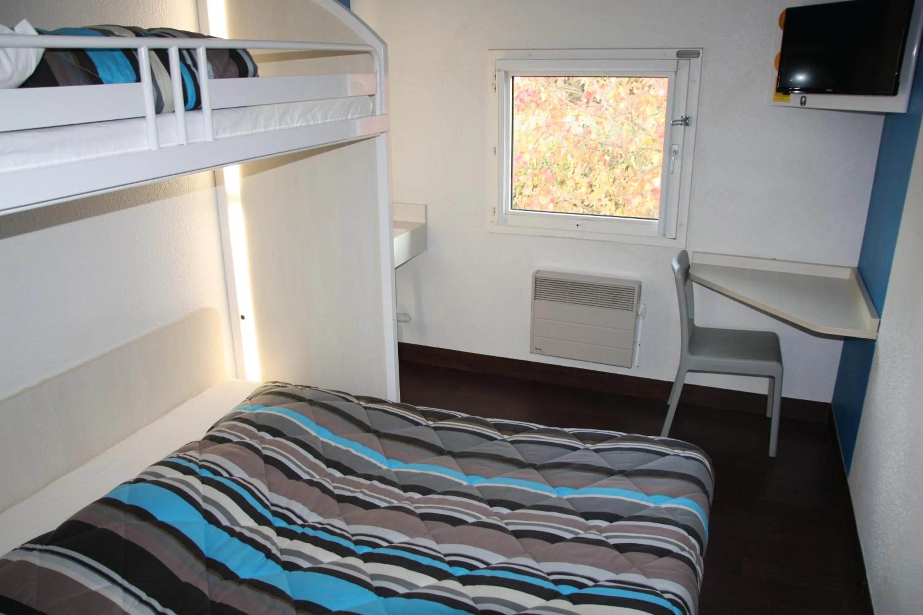 Bedroom, Bed in Hôtel Tours Nord