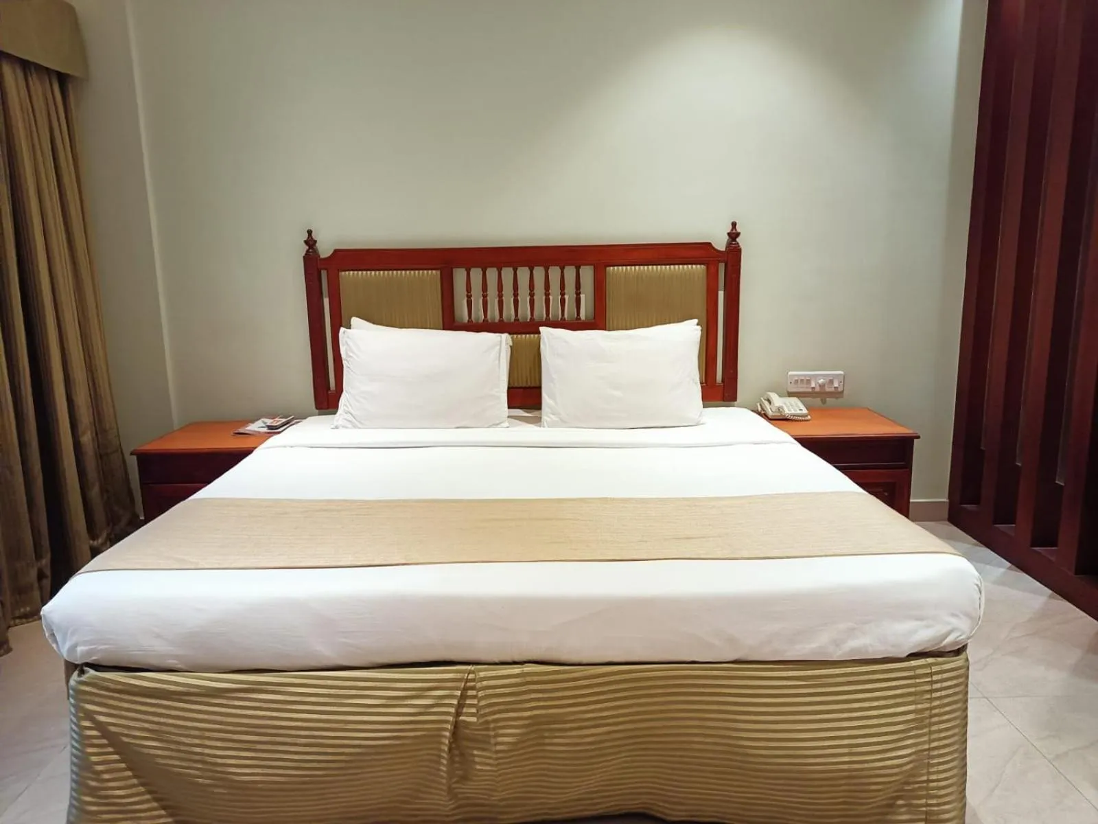 Bedroom, Bed in Hotel CLOUD 9