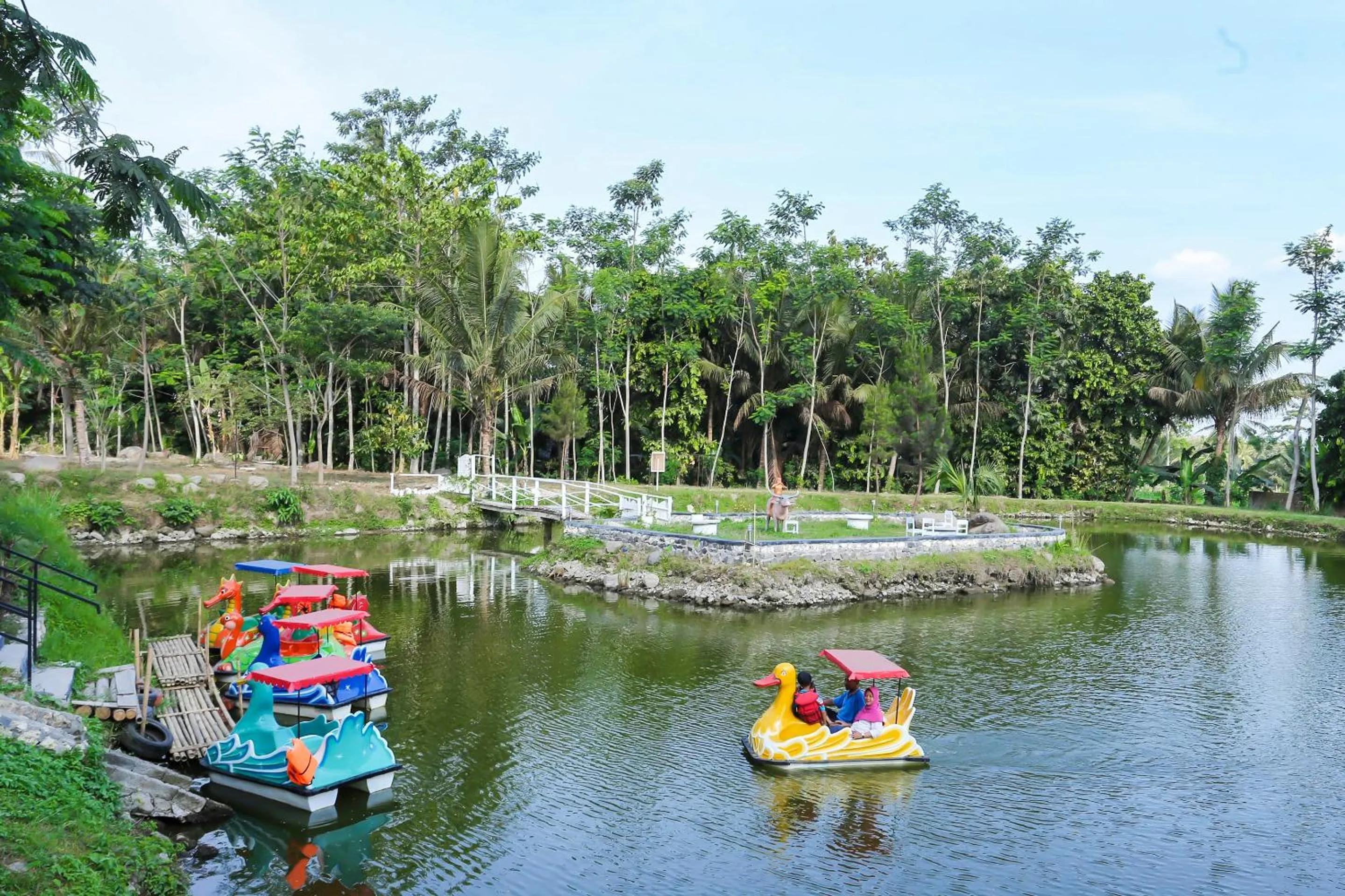 Lake view in Hotel O Penginapan Kepurun Pawana Indonesia