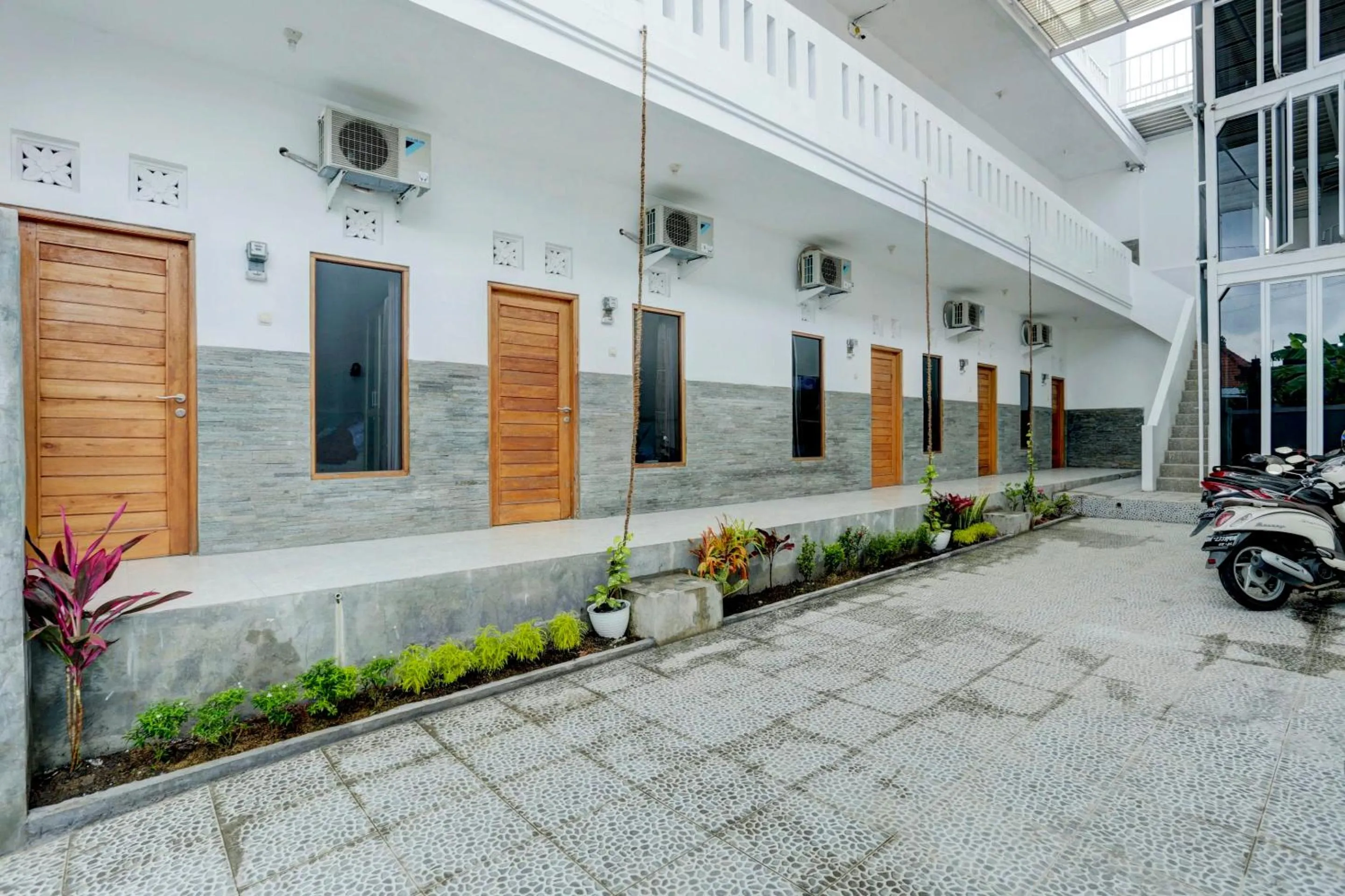 Facade/entrance in OYO Life 1942 Asia Residence Syariah