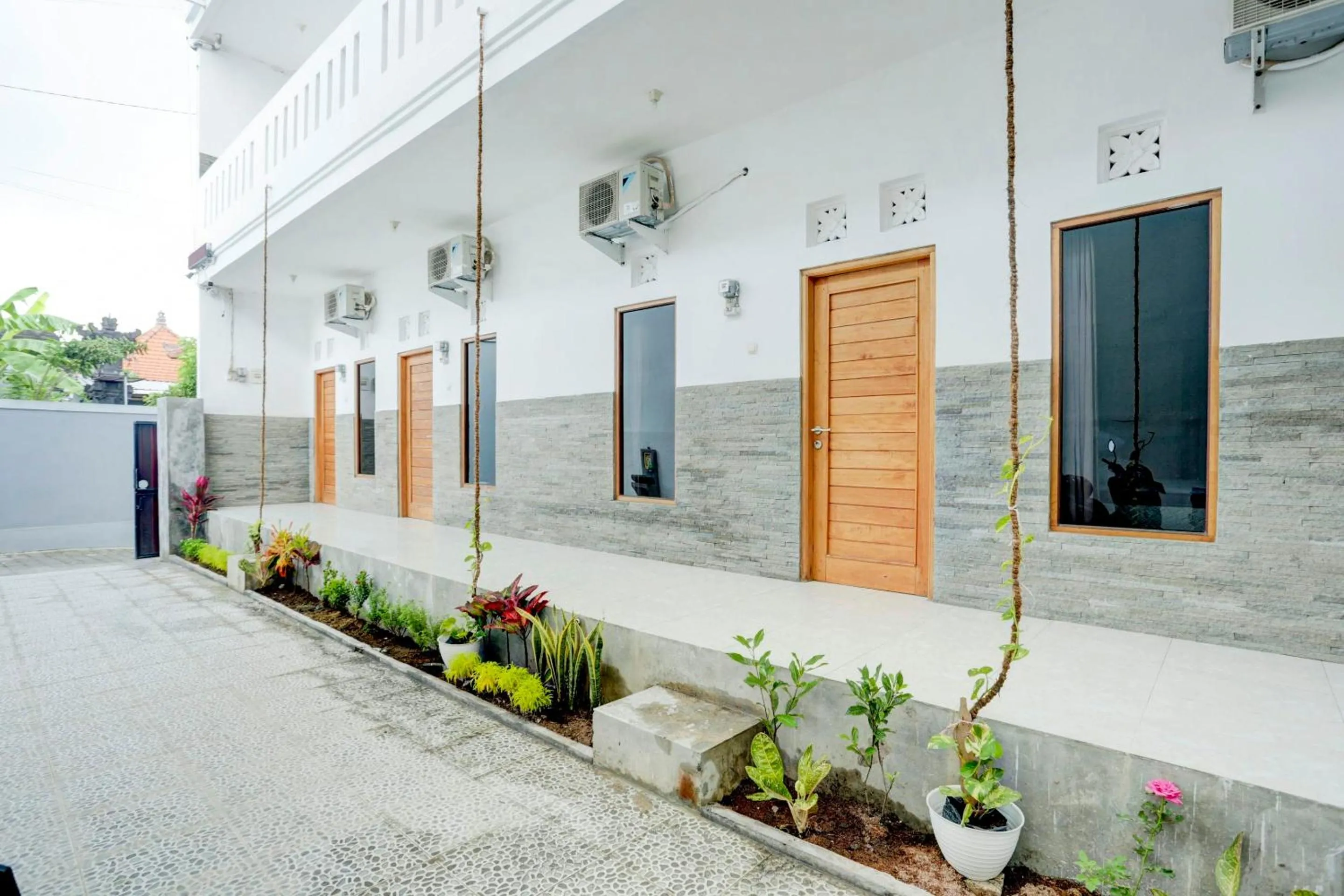 Lobby or reception in OYO Life 1942 Asia Residence Syariah